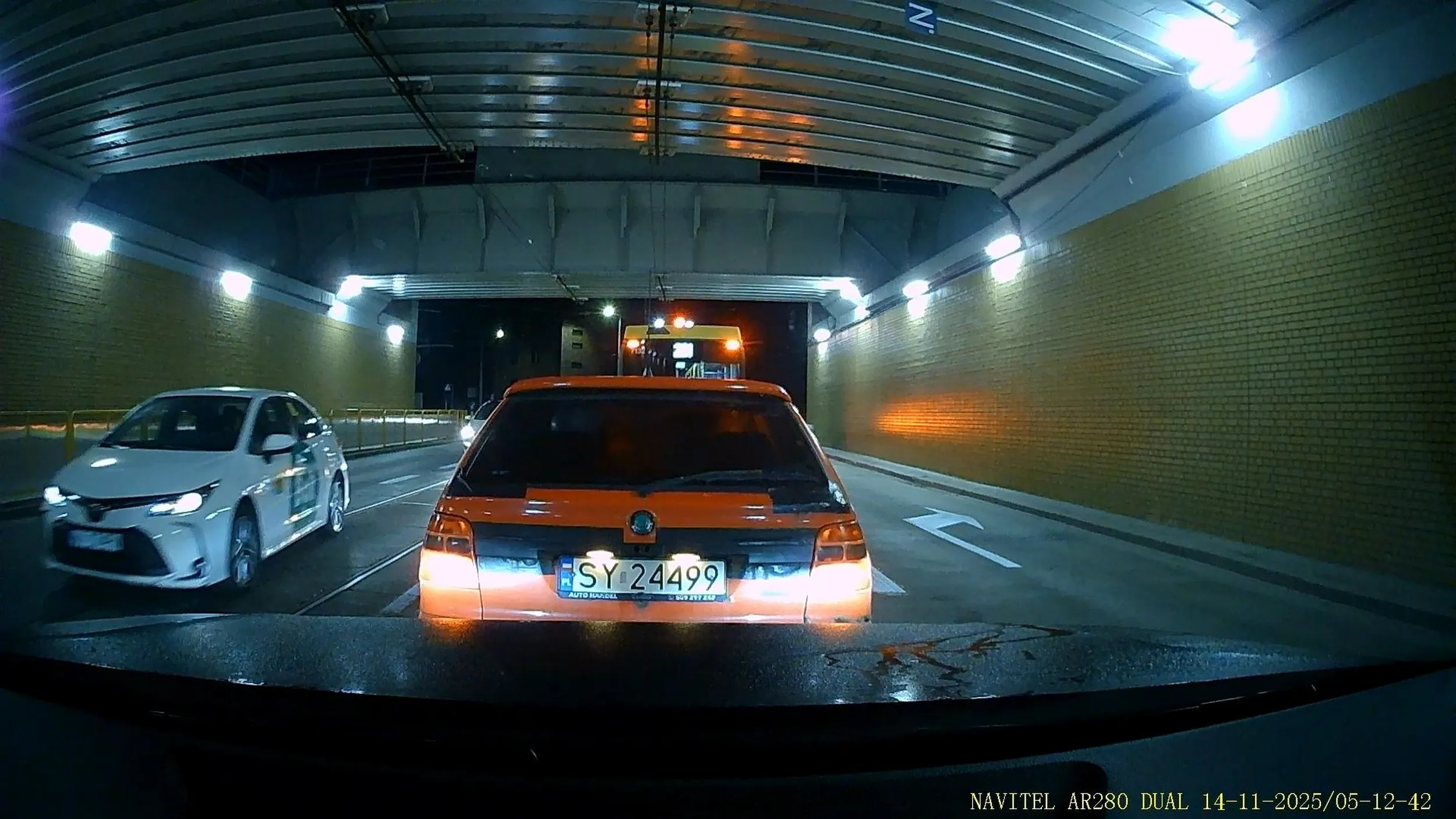 poco remontować samochód gdy rdzewieje co jest dla bezpieczeństwa kierującego jak można rdzę zamaskować taśmą