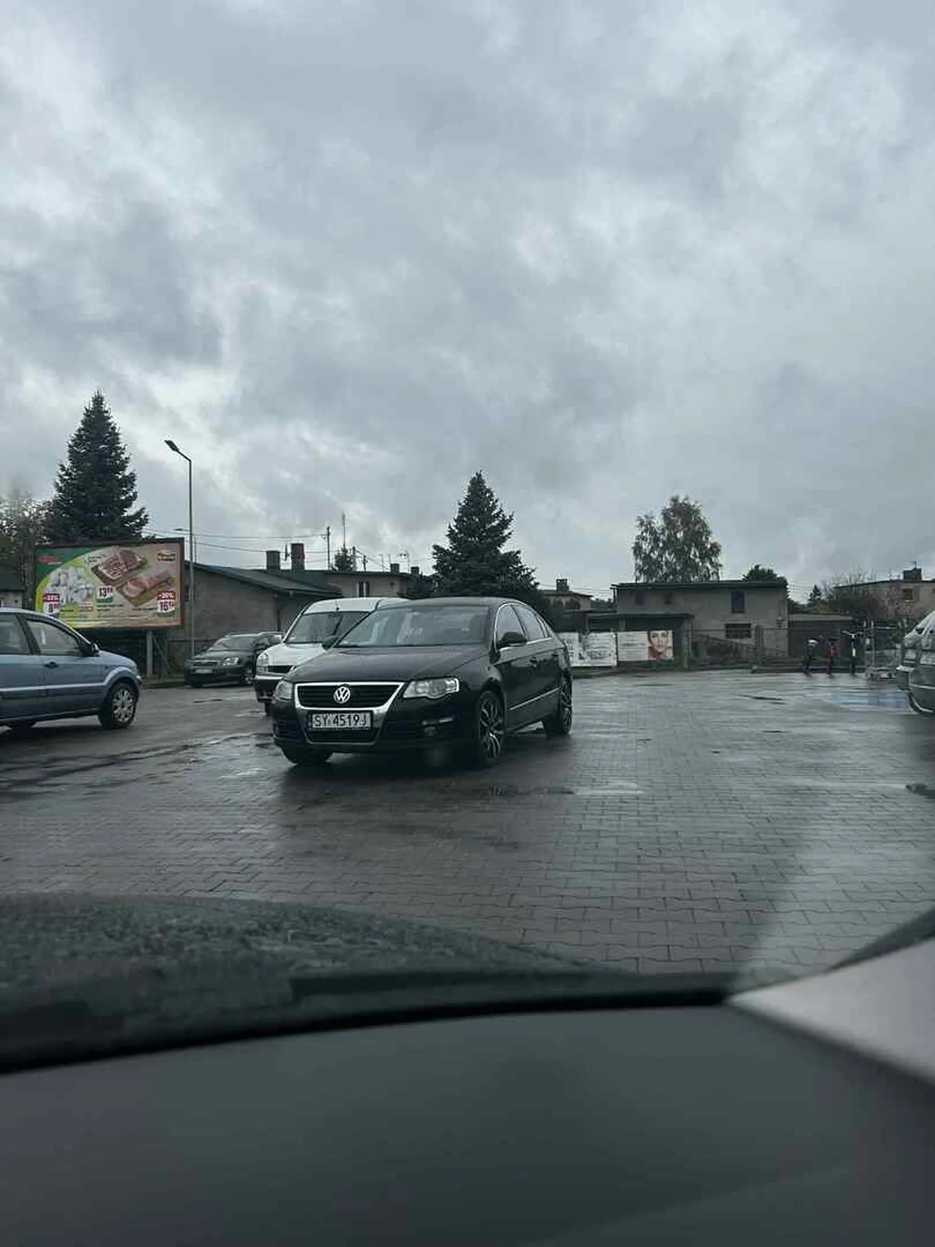 Ciulu nie wiesz jak sie parkuję na dino??