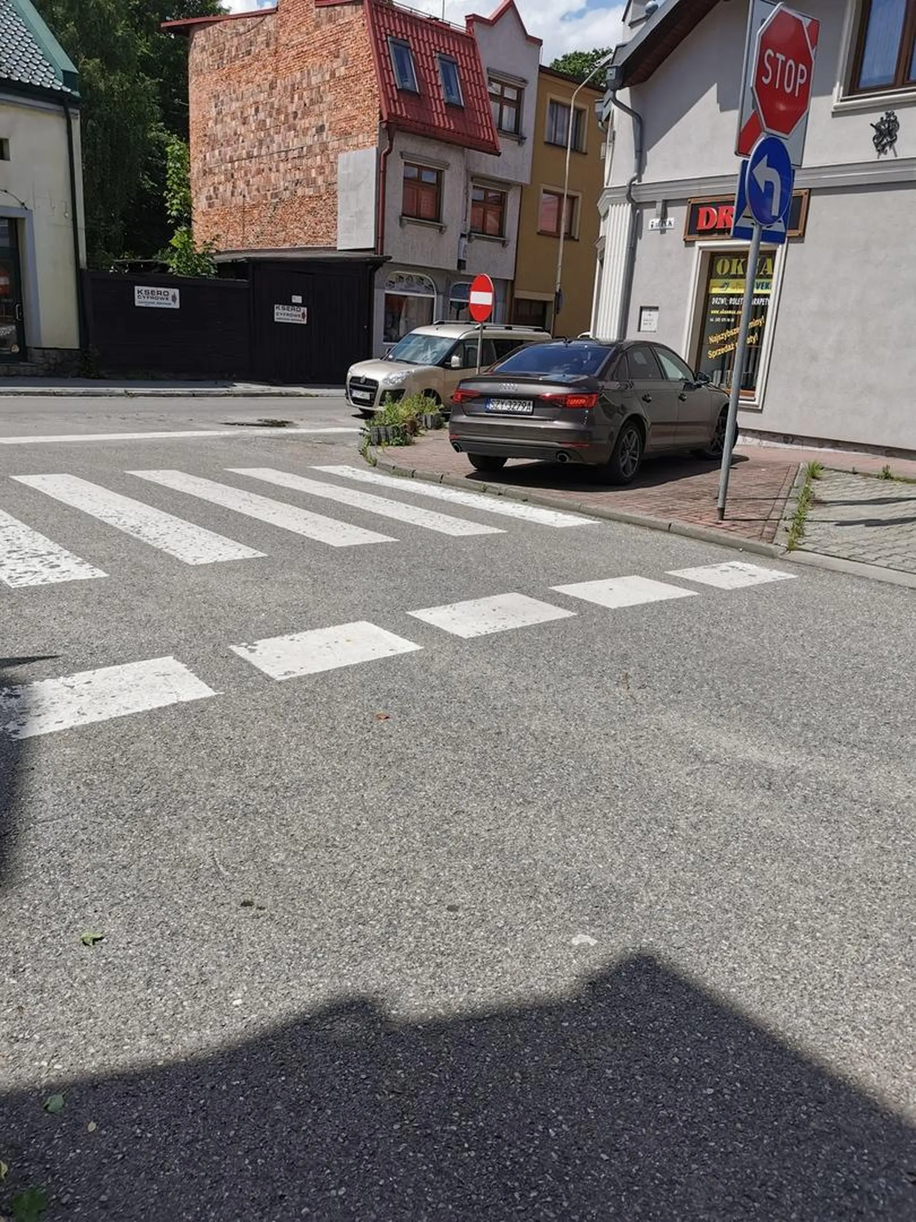 Co za intelektualne dno..