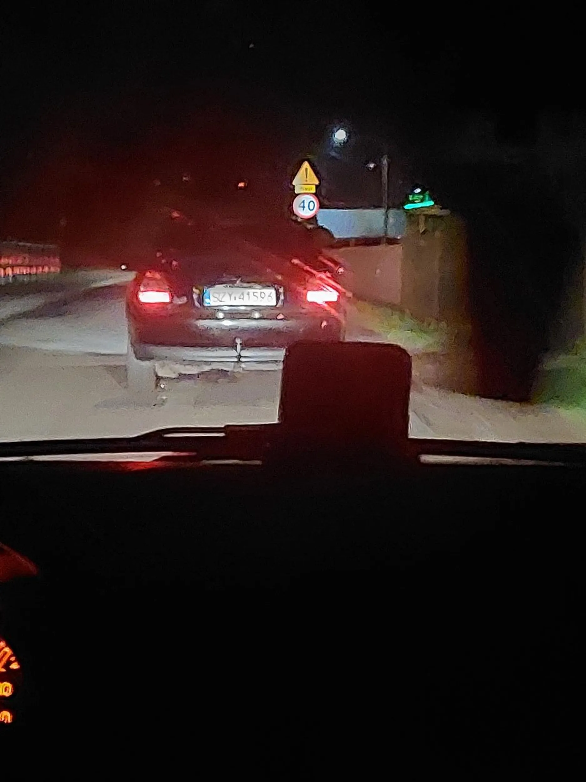 wlecze po rycerce i nie daje się wyprzedzić, nie pozdrawia punto