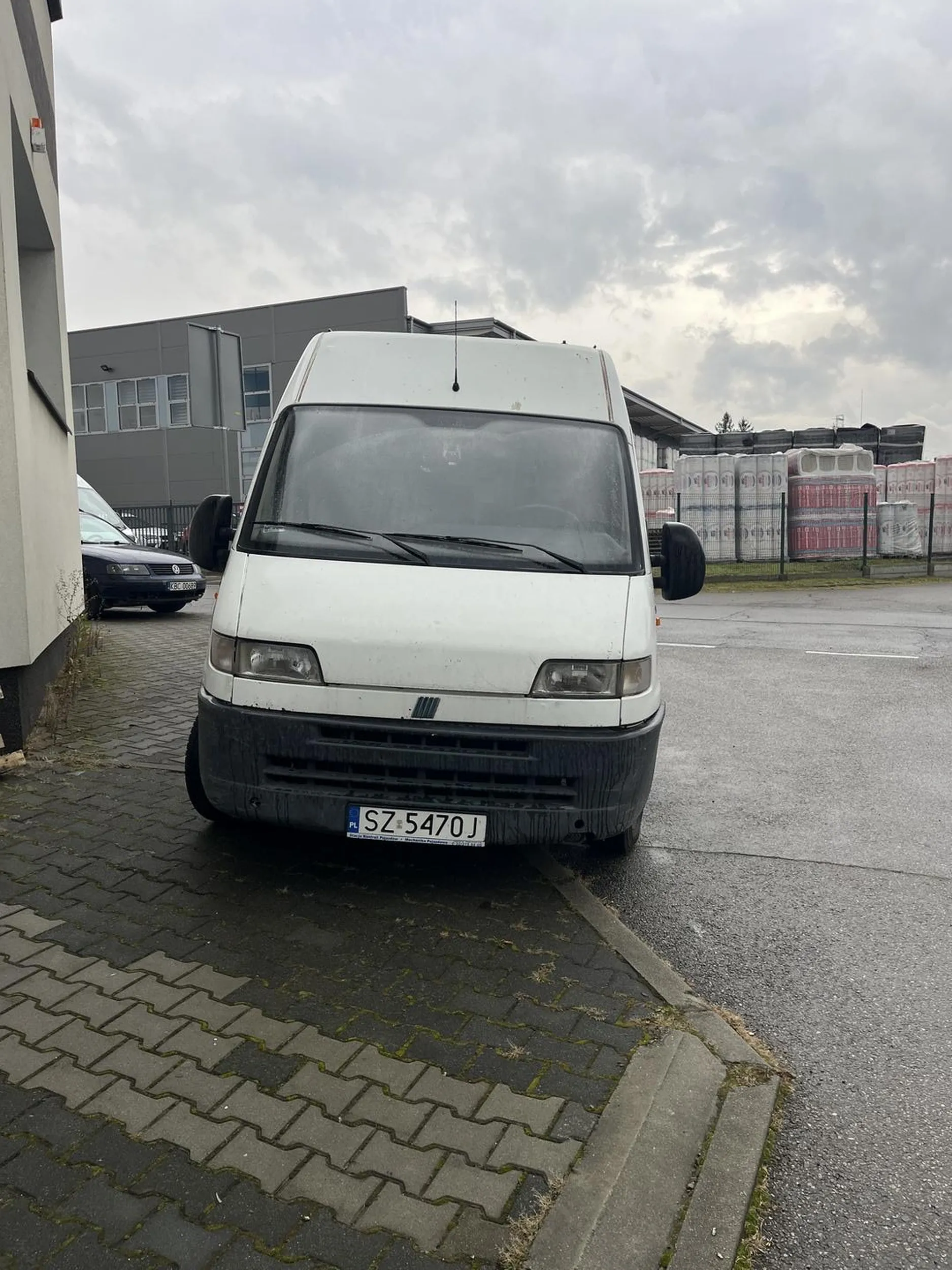 Ten szrot to chyba jest wykorzystywany w wojsku do stawiania zasłony dymnej