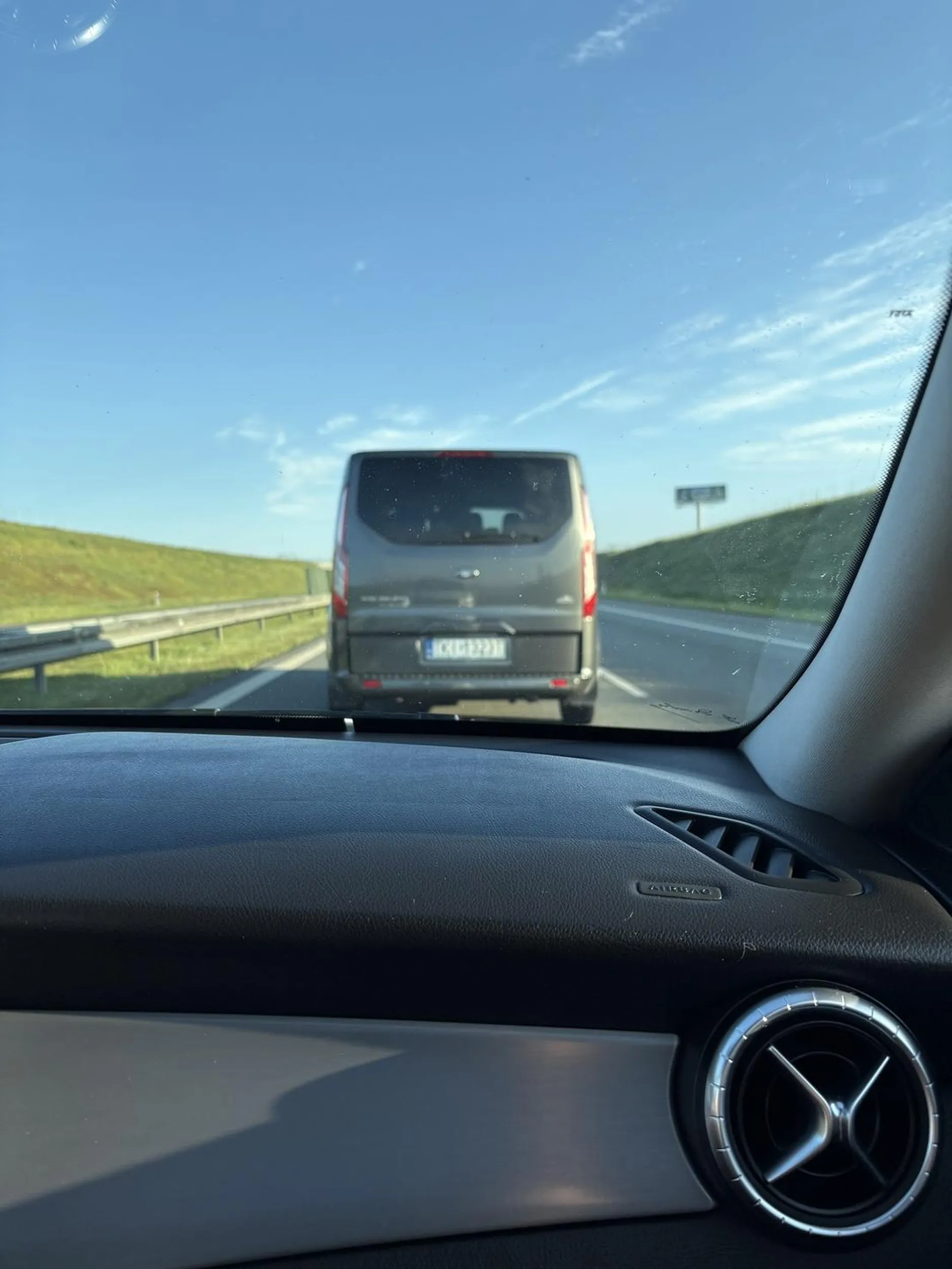 Wlecze sie 100 lewym w vanke i nie chce zjechac