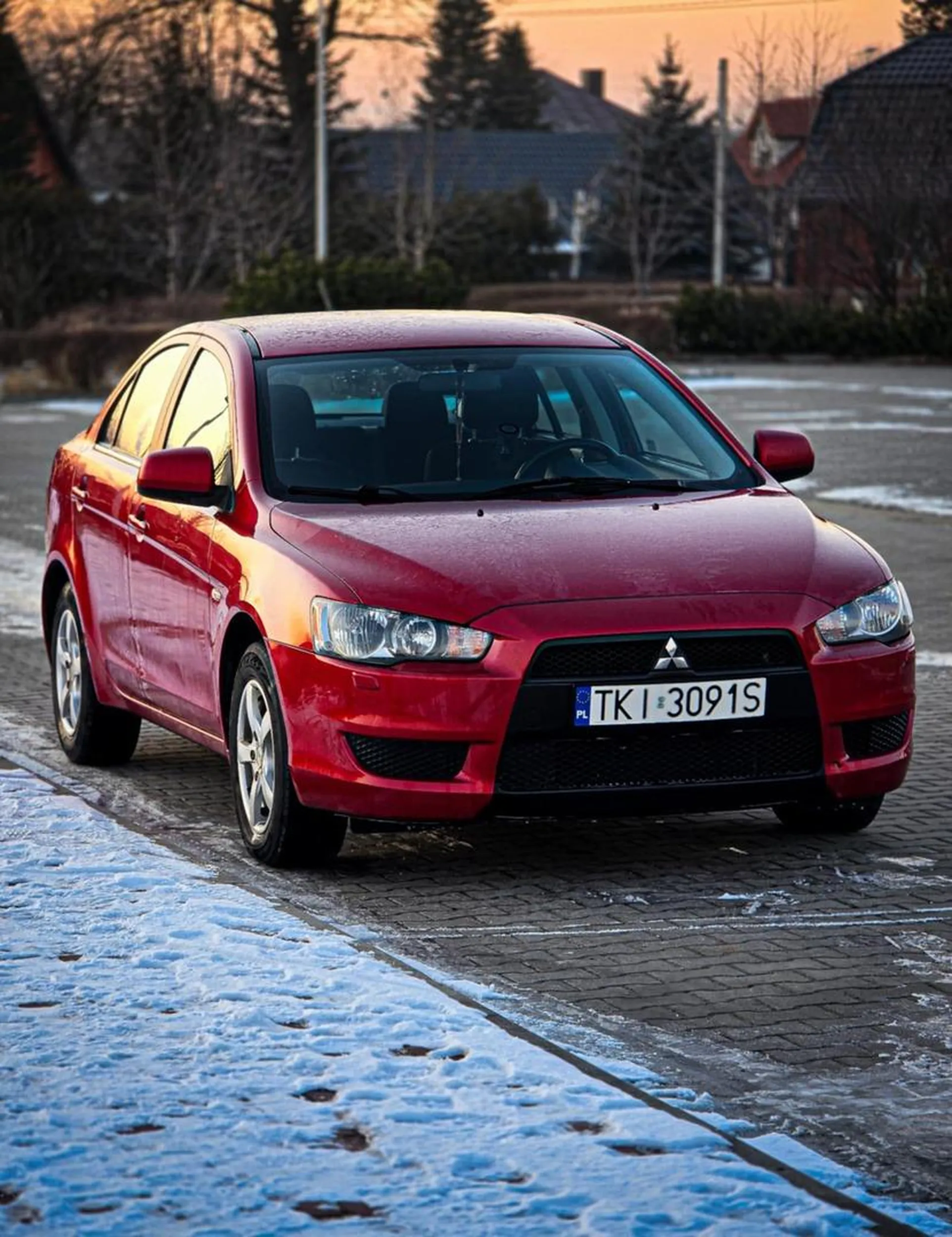 Jak pod technikum podjeżdża to każdy mu miejsce na parkingu zostawia
