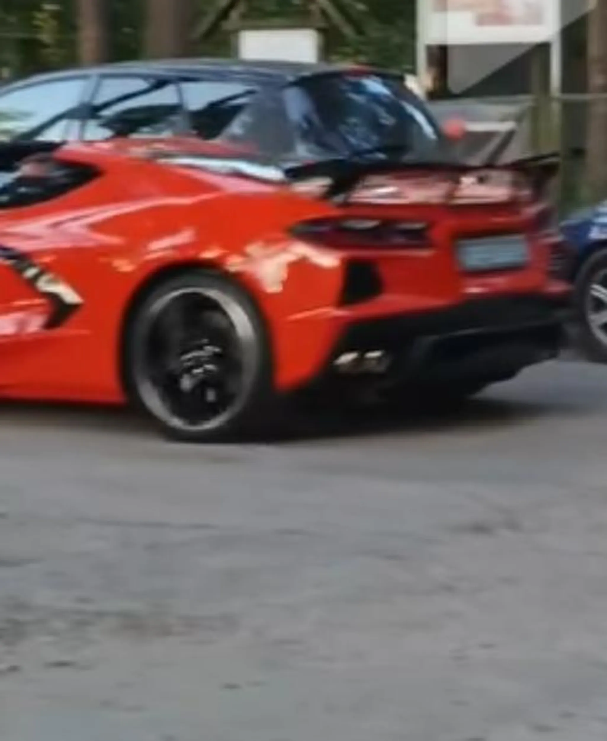 Ale fajne Lamborghini ? Nie no ale ładna to kurwetka