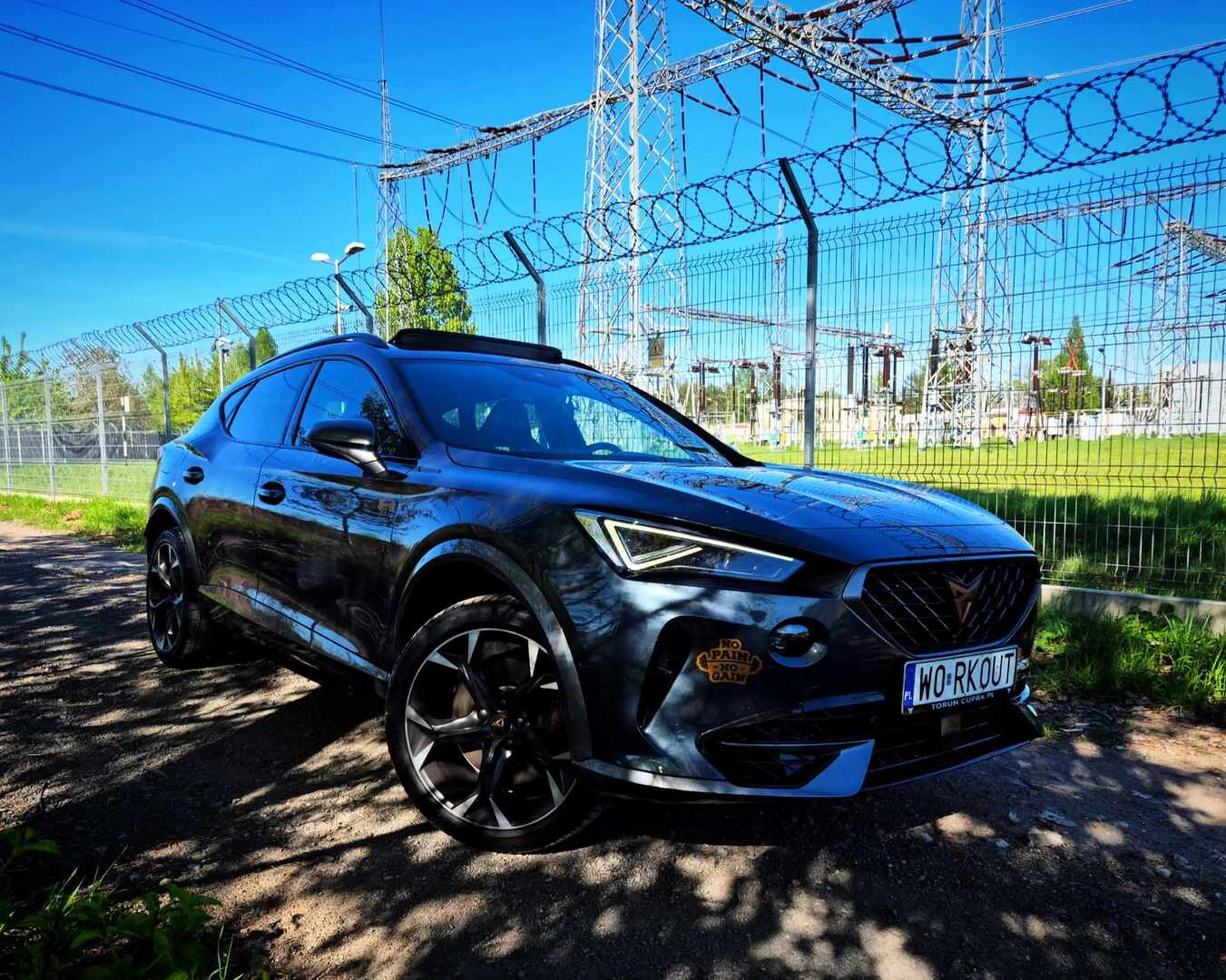 Tablica jest teraz już na Cuprze Formentor VZ.