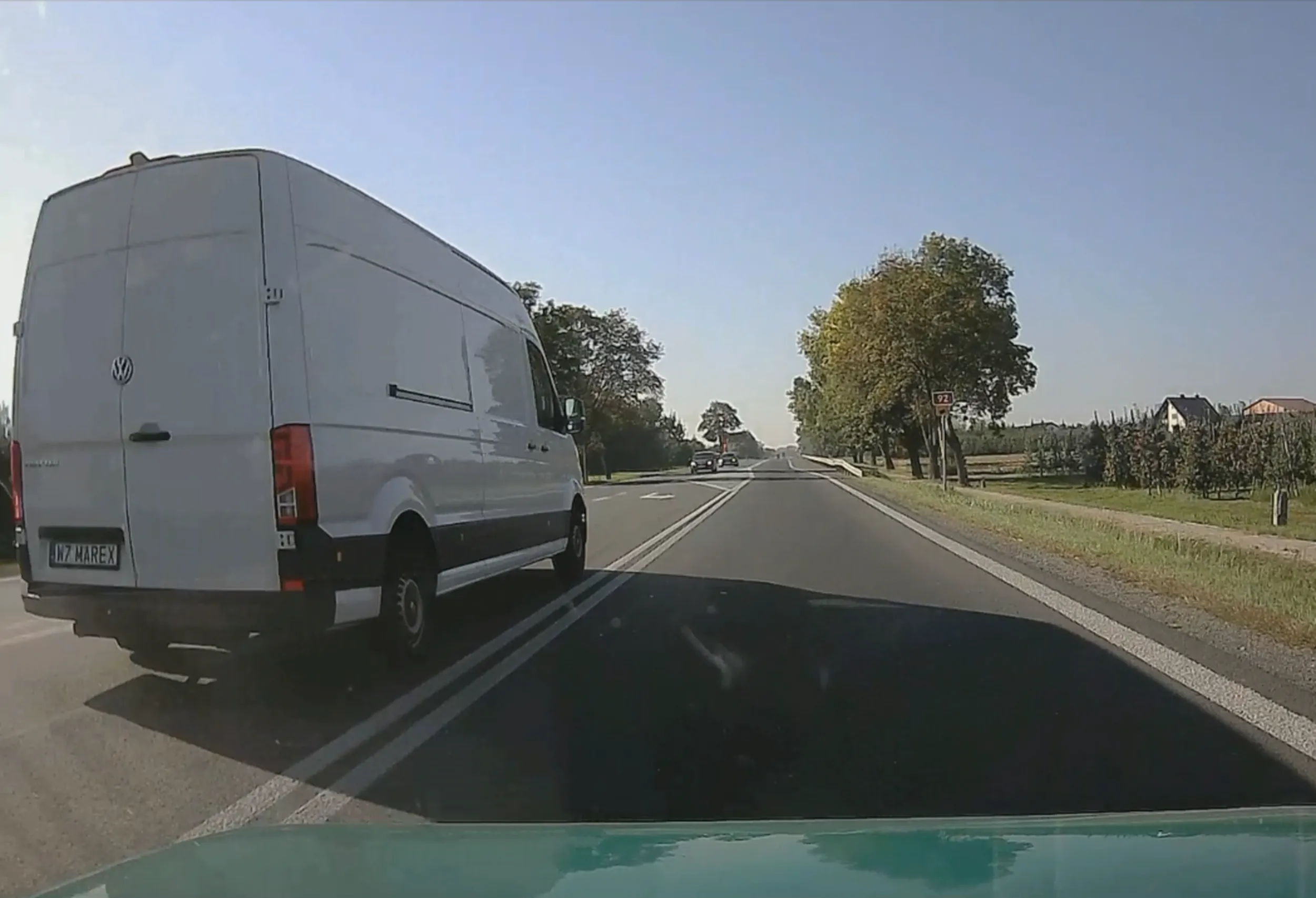 Skrzyżowanie, podwójna ciągła, pod prąd. Zjeb. Powiat Sochaczewski, DK92 na Łowicz