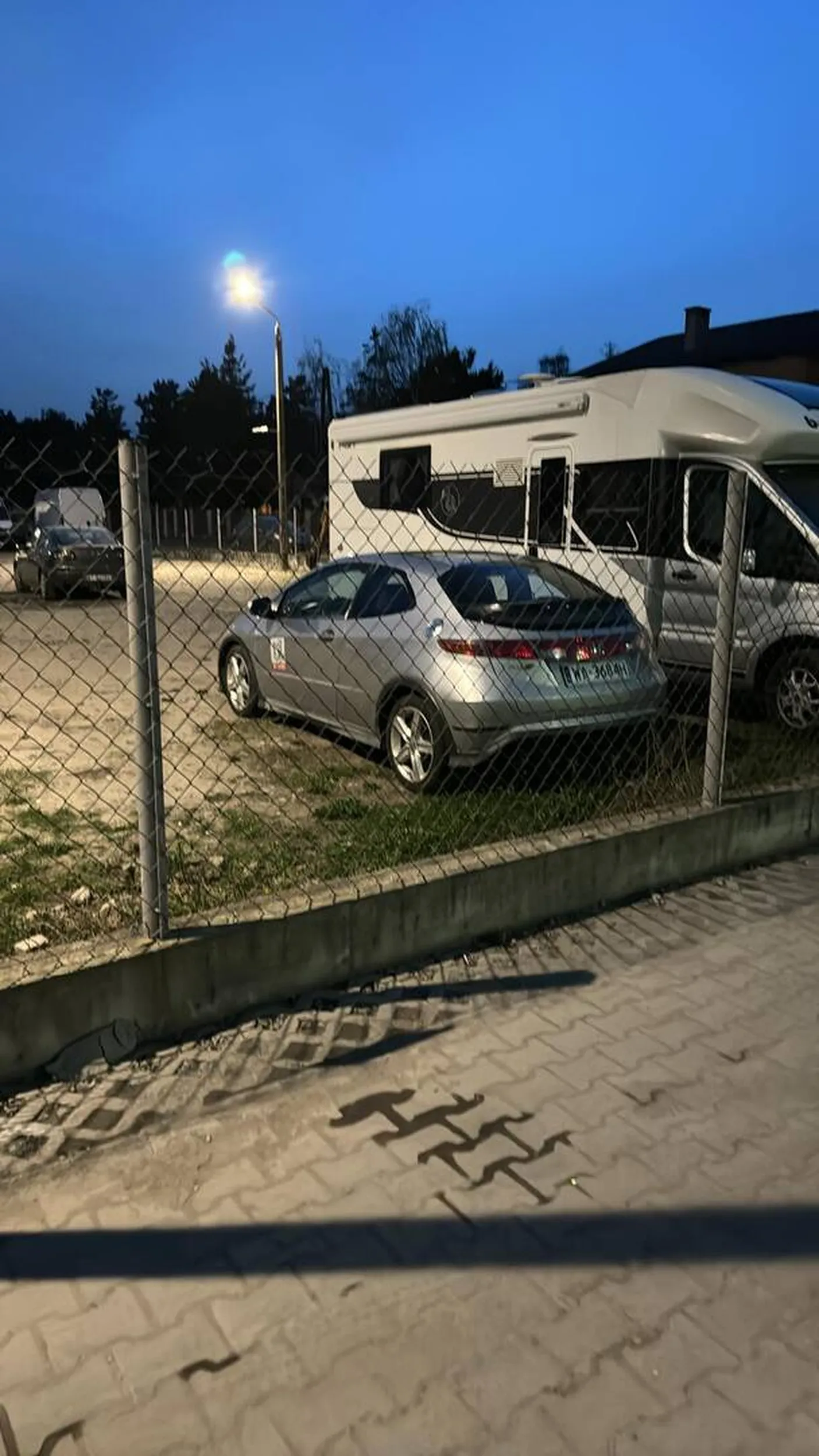 Niebezpieczny kierowca stwarza zagrożenie w ruchu drogowym