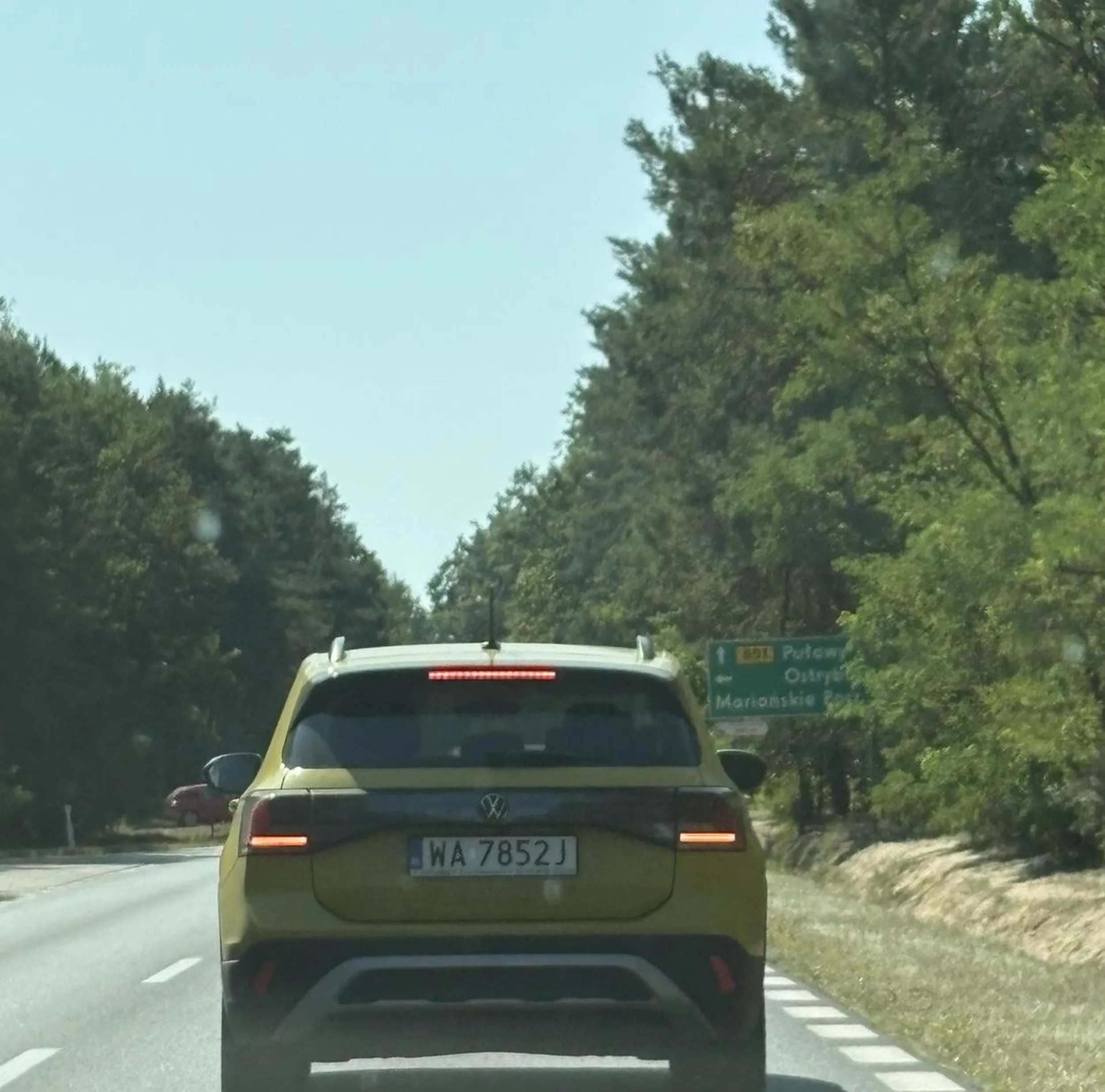 Kierowca z bombowca. Podczas prawidłowego manewru wyprzedzania kierujący przyspiesza , nie pozwala dokończyć manewru.