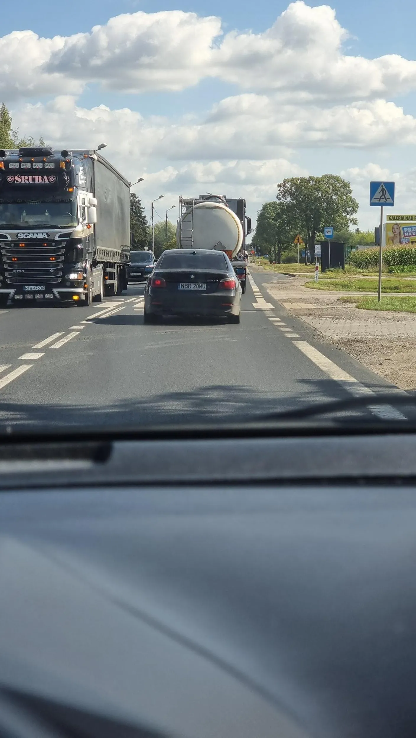 Buc wymusił mi pierwszeństwo wjeżdzajac z prawego pasa na rondzie - na lewy. Marka świadczy q tym przypadku o ilorazie inteligencji kierowcy