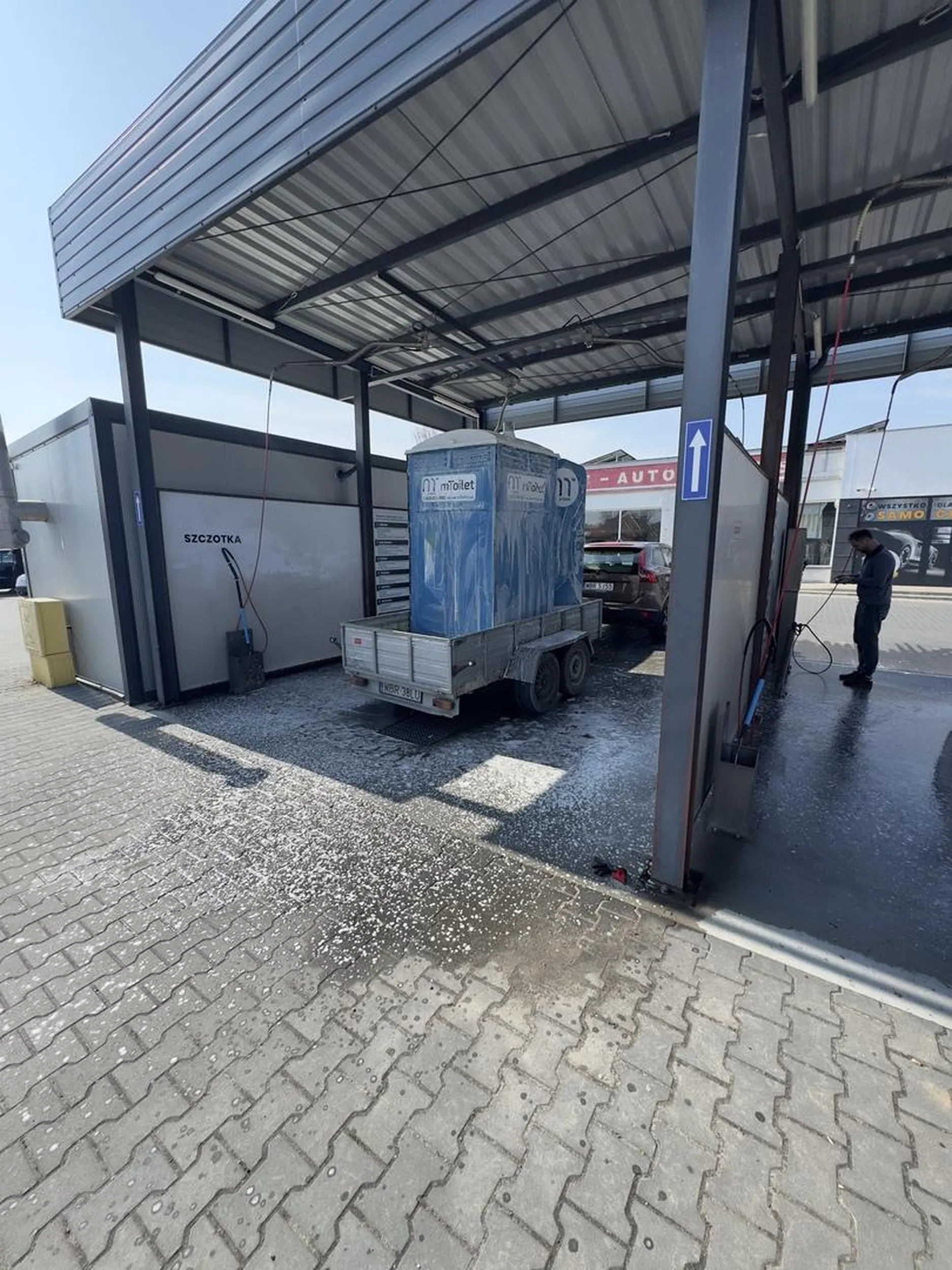 Niezła ta nowa beemka