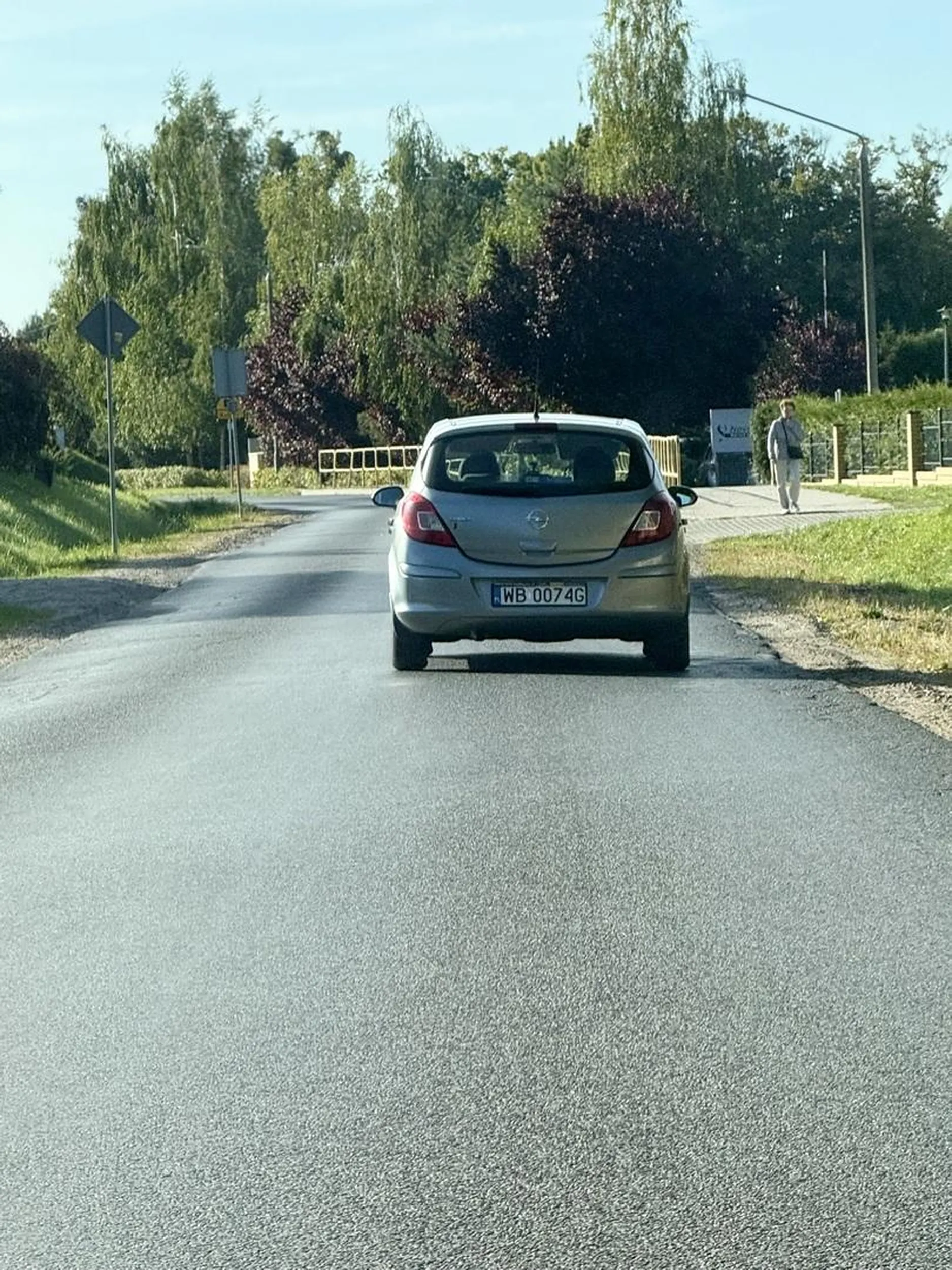 Nie dla mnie postoje w grupie, Ja mam wieczny ogień w dupie, Życie gna, więc gazu daję, Kto się boi – niech zostaje
