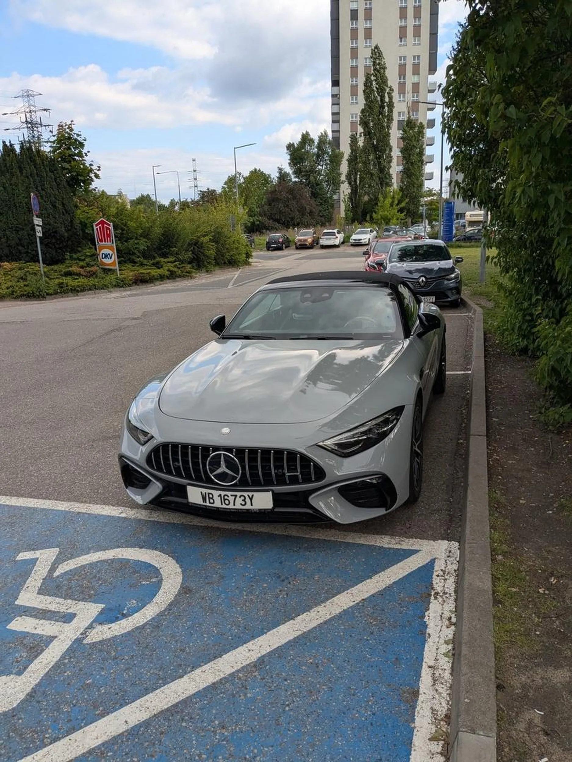 kogoś było stać na wyrobienie tanich niegodnej z przepisami, ale na duplikat normalnej legalnej już nie