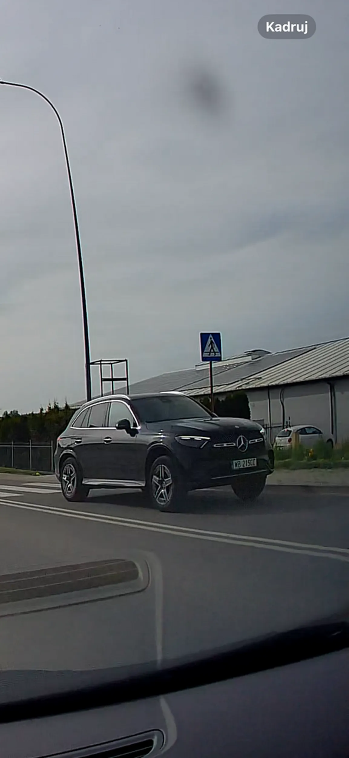 Wyprzedzanie na pasach.