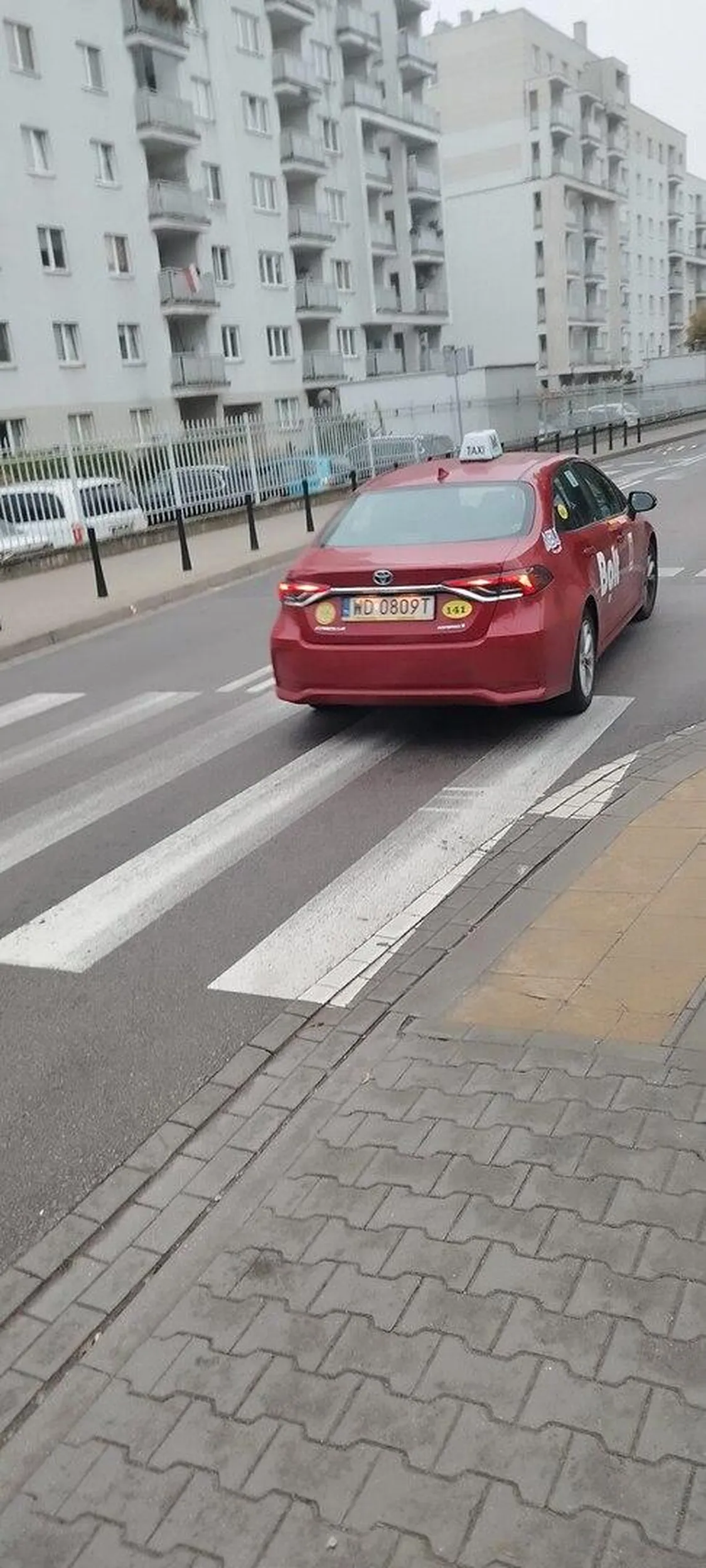 Uważać na gnoja, oszukuje ludzi, Wsiadając do auta anuluje przejazd, wymaga podwójnej stawki, agresor. Bolciarz Czorny Warszawa i okolice.