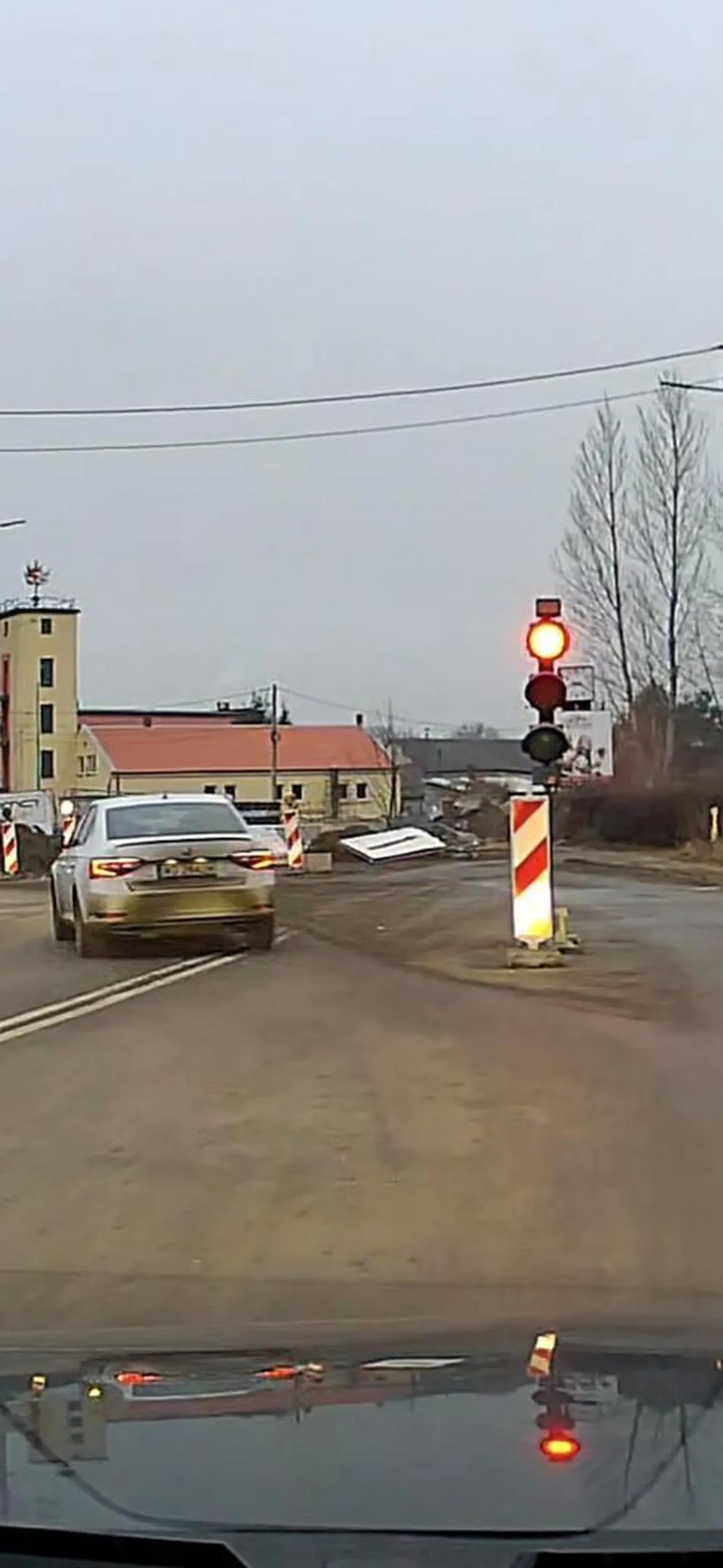 Jak byś poczekał niecałe 10 sekund, to byś tu nie figurował