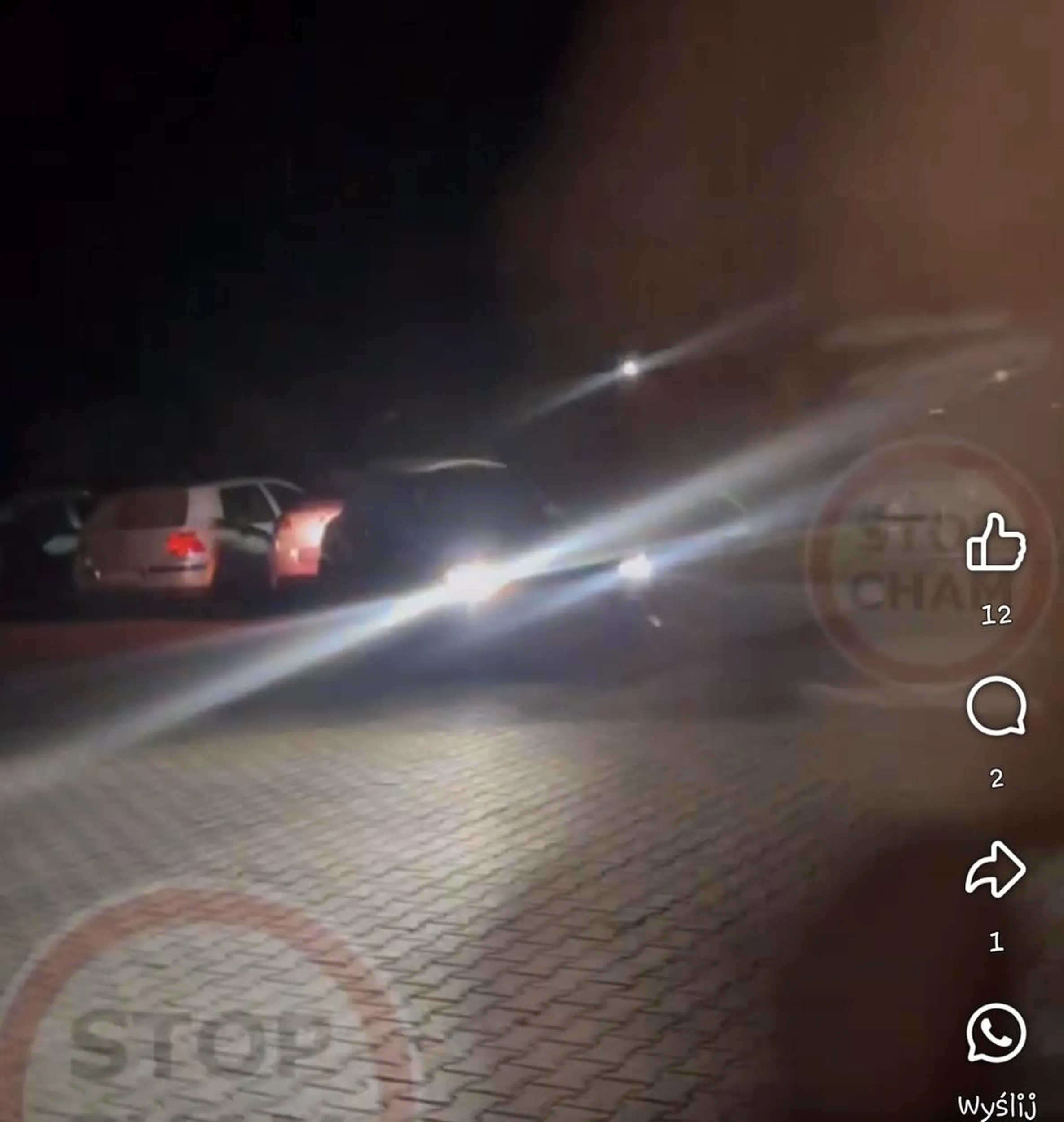 Dwóch pijaków za kierownicą