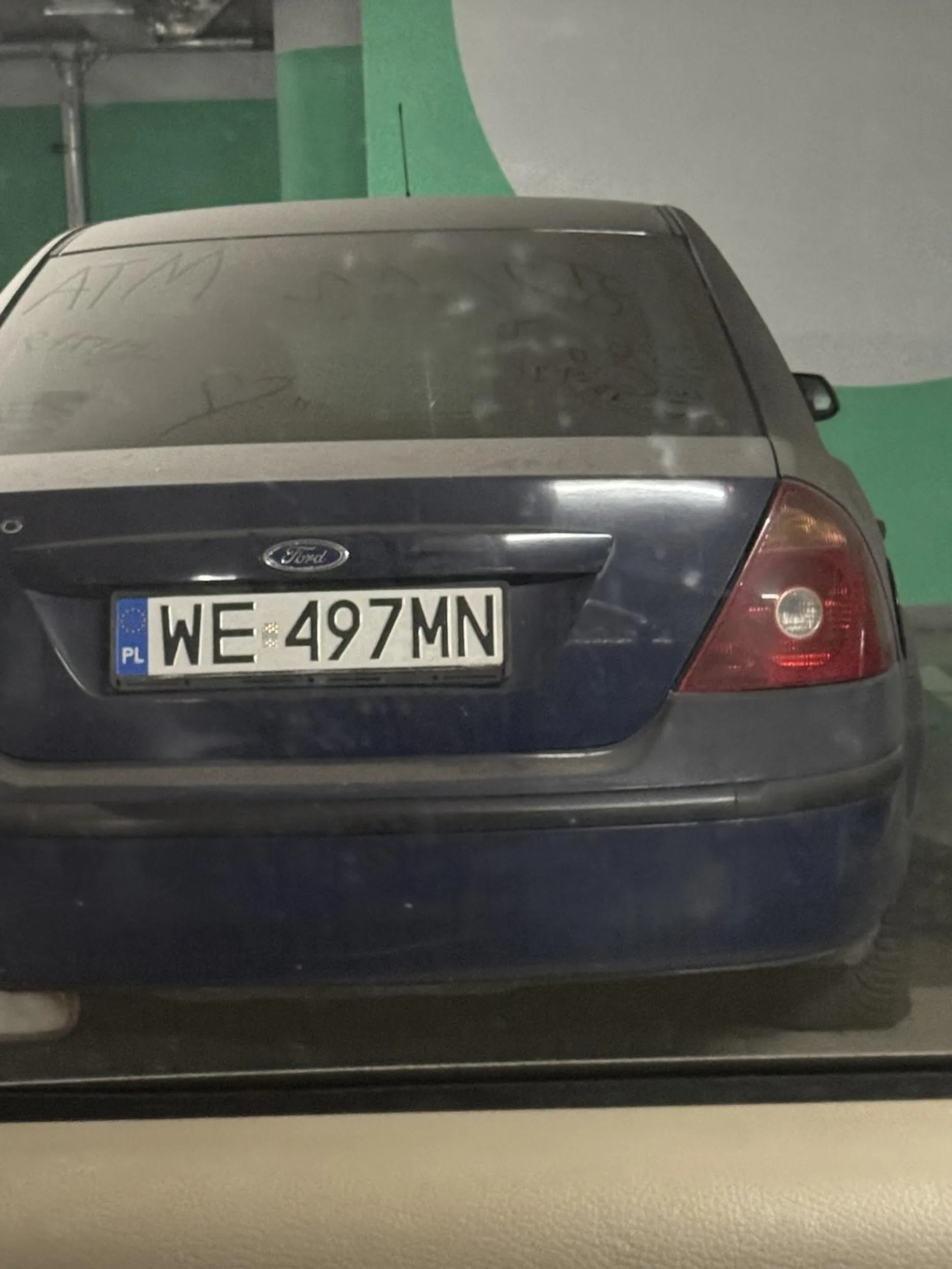 Ziom zapomnial ze ma samochod i zostawil na parkingu w galerii