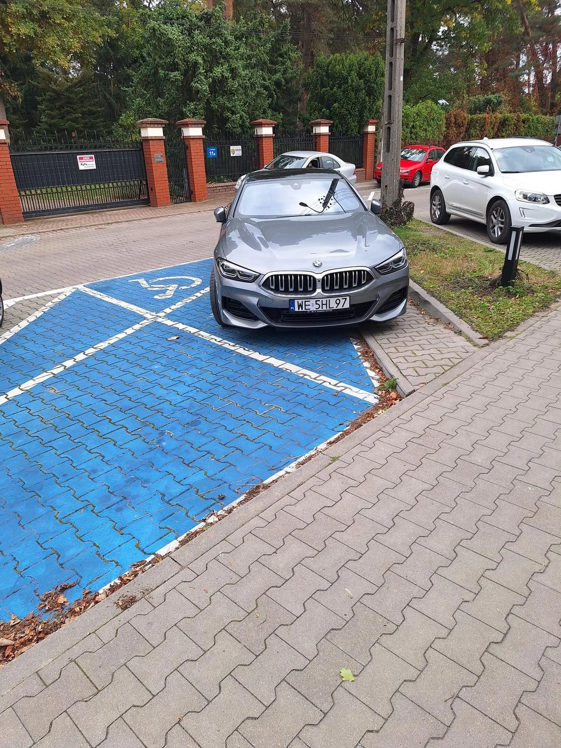 Bez komentarza. Parking 50m dalej.