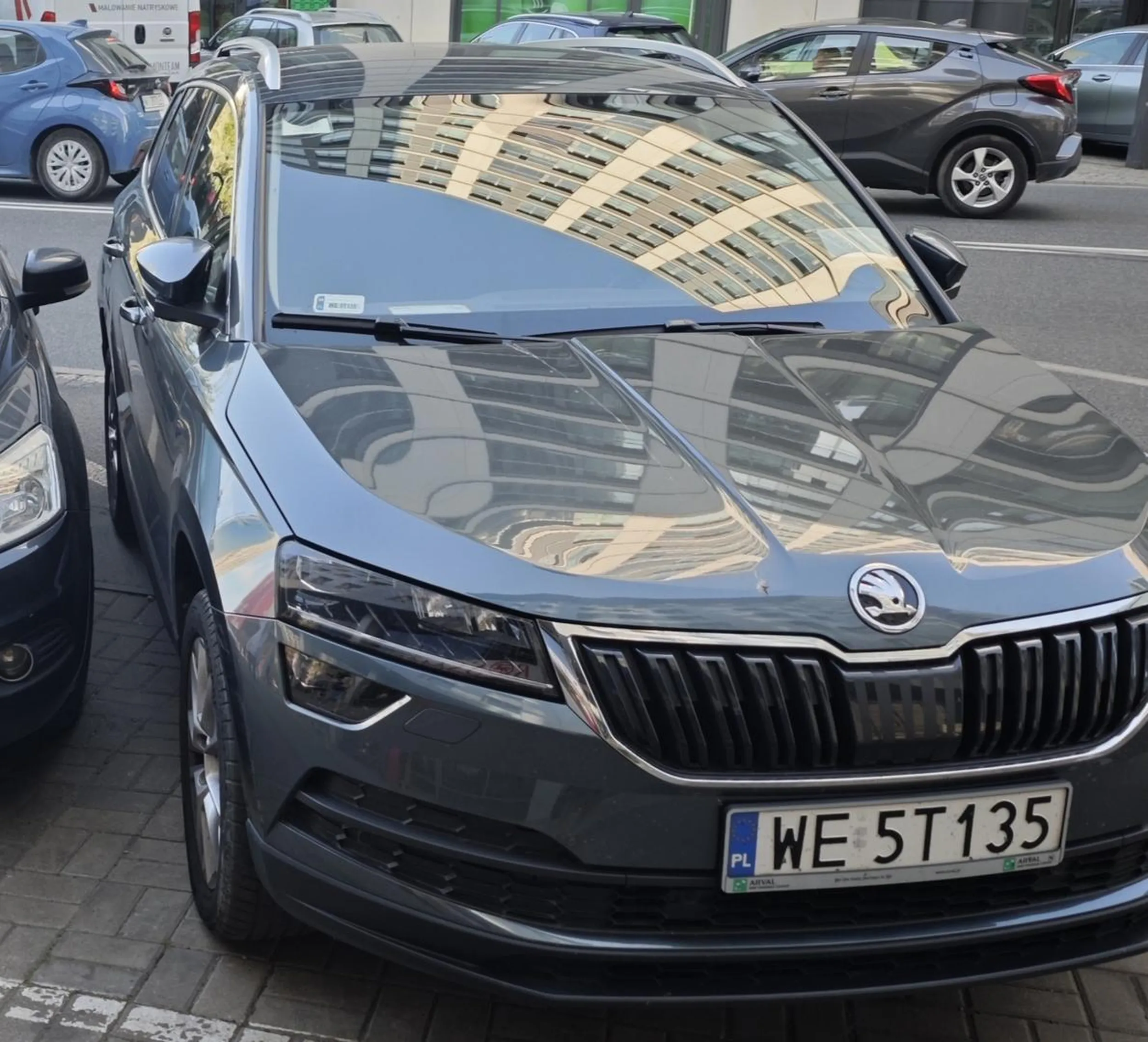 tak parkuje pracownica zgn. a po tel do nich totalna olewka