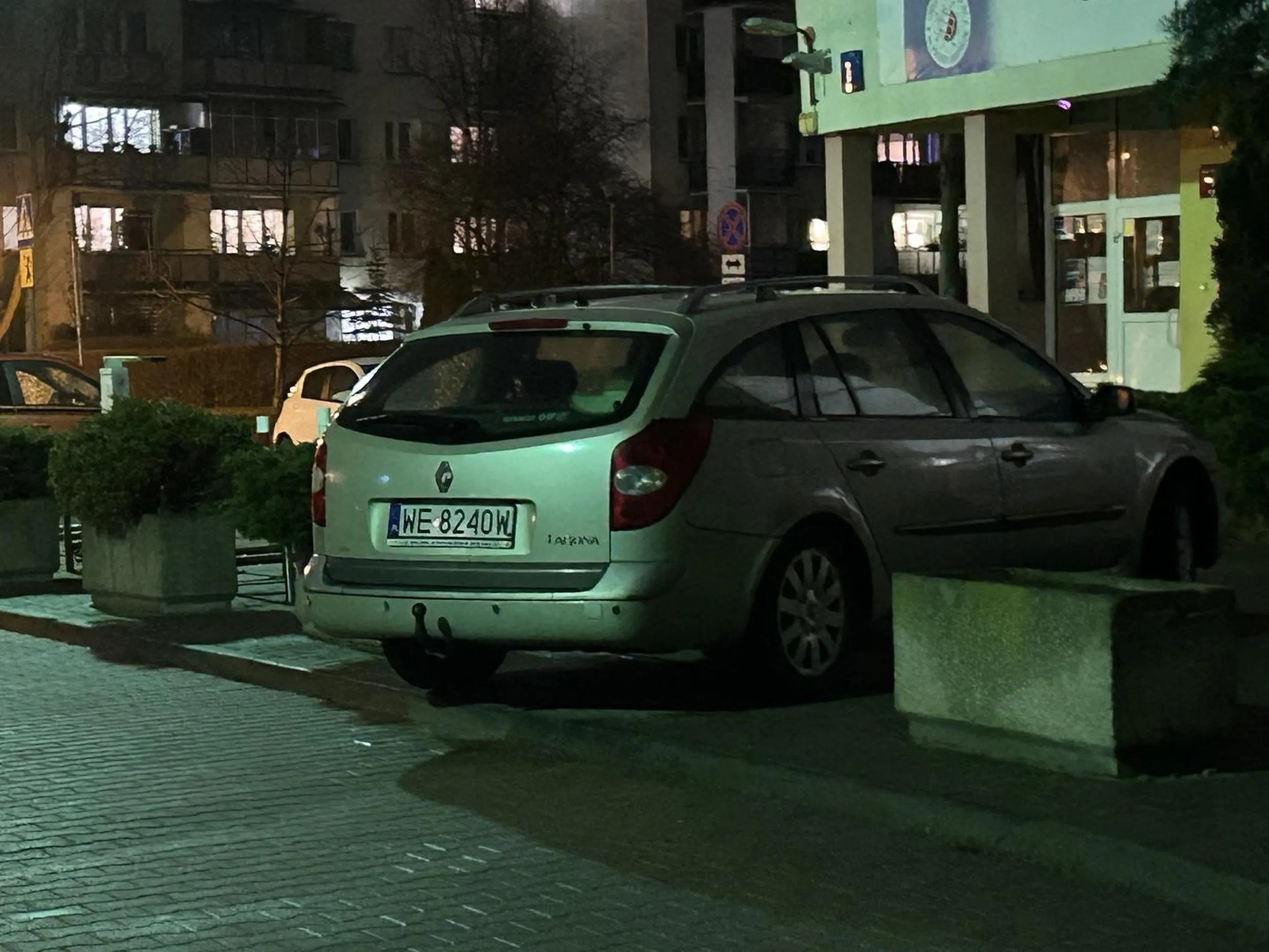 Naucz się parkować beju Zdjęcie podane do odpowiednich służb