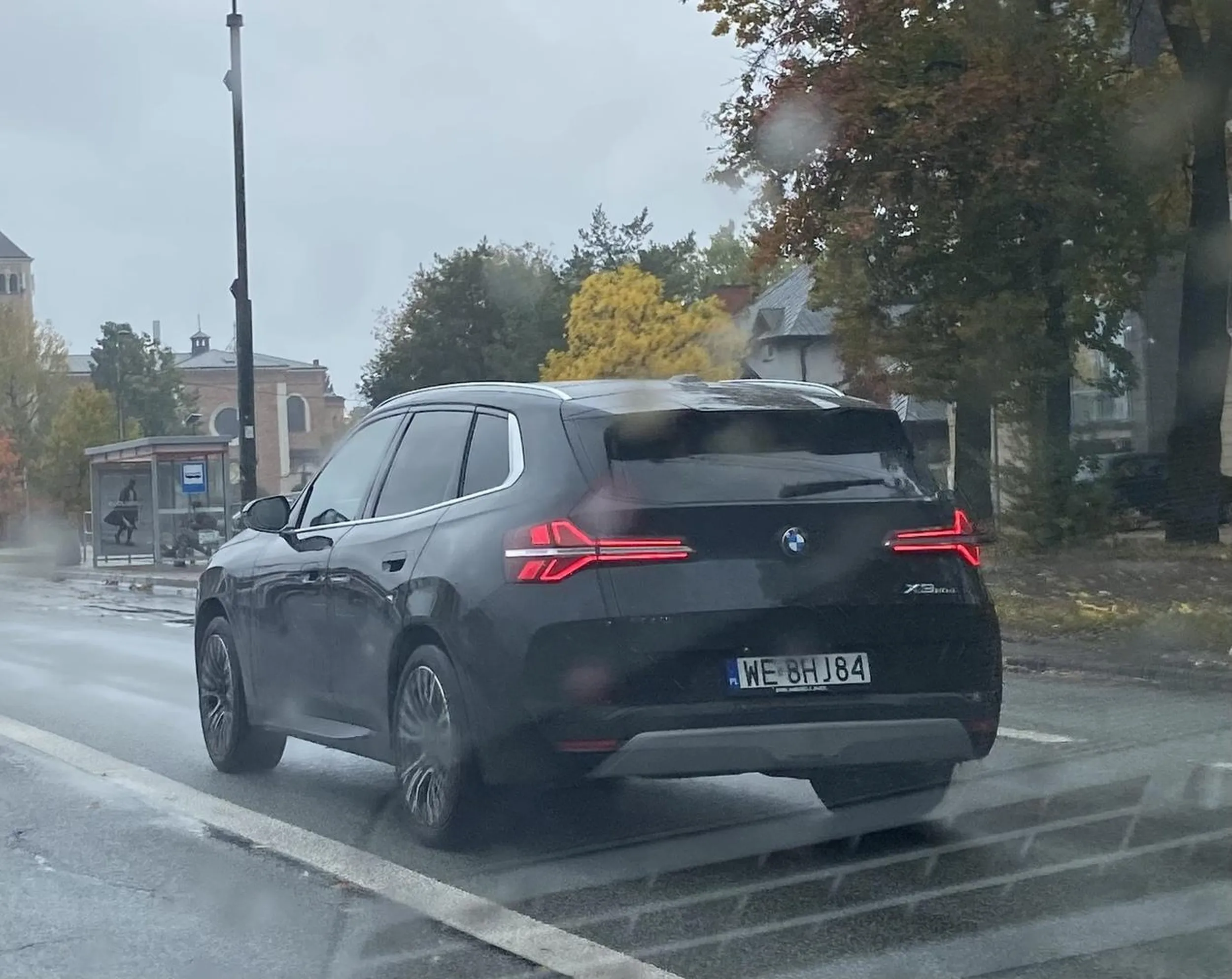 Zaczepia mlode kobiete w ladnych autach i sklada im niedwuznaczne propozycje - bujaj wory zboczencu