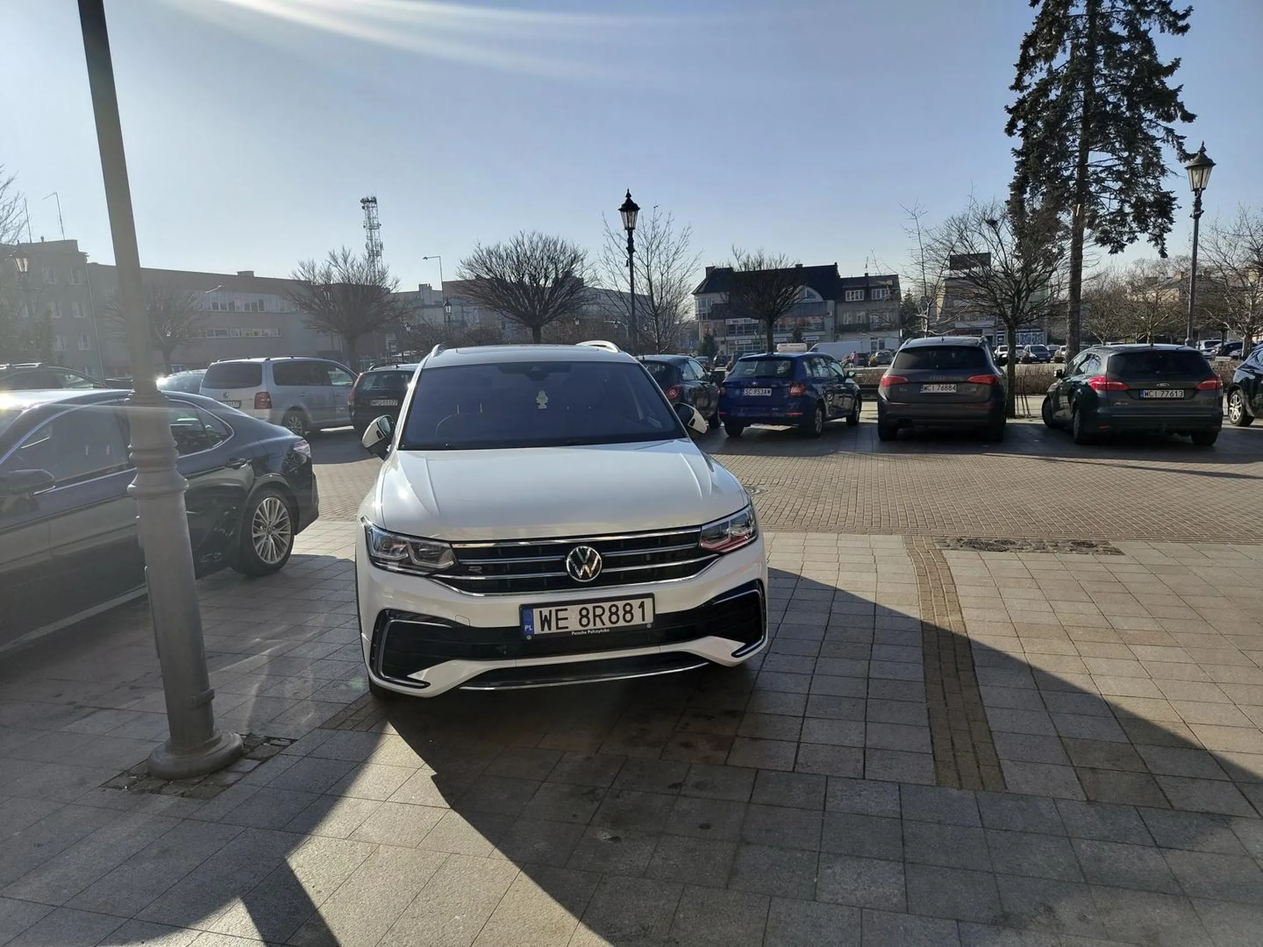 Naucz się parkować. myślisz że masz suwa to ci wszystko wolno