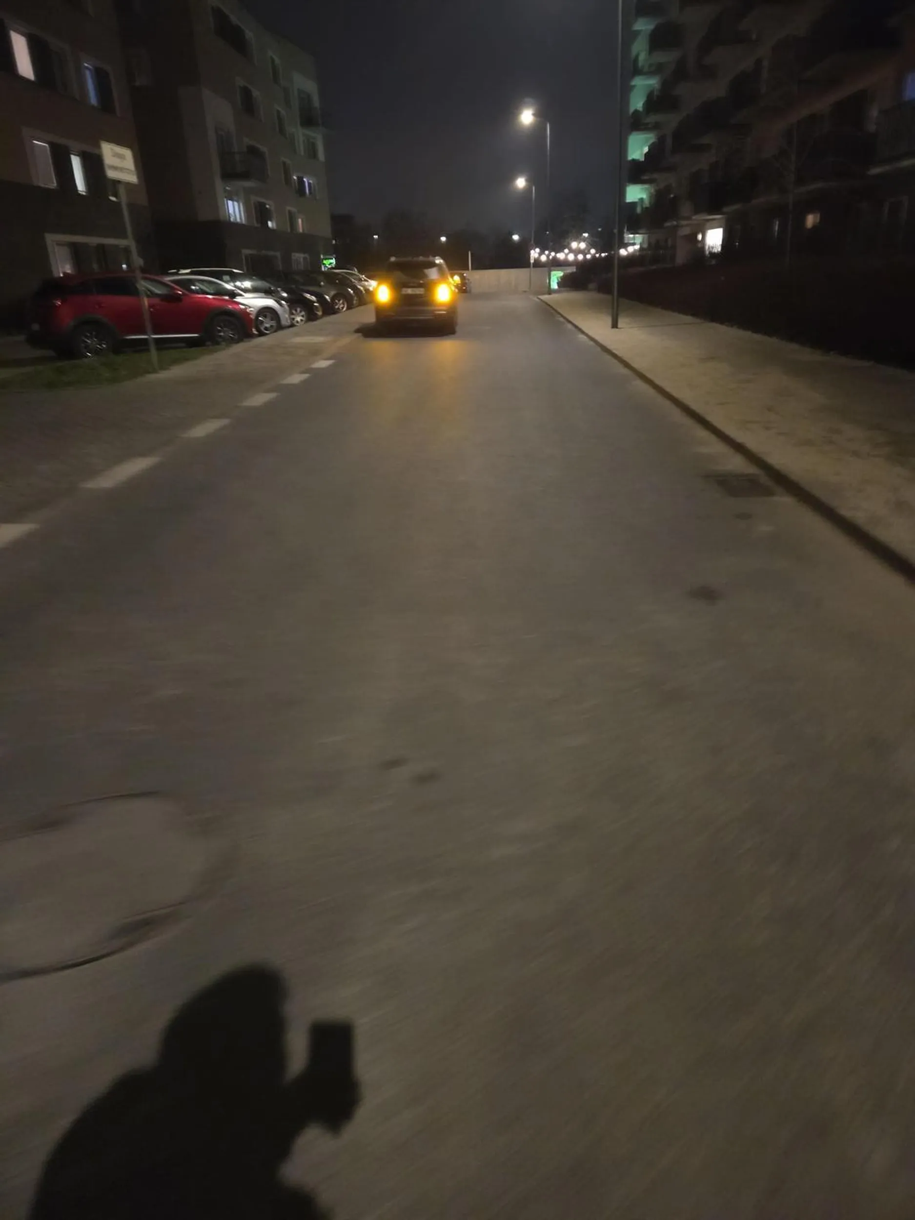 W pbu kieerunkach zakaz zatrzymywania ale mistrzunio mysli ze pod prad to nie dziala