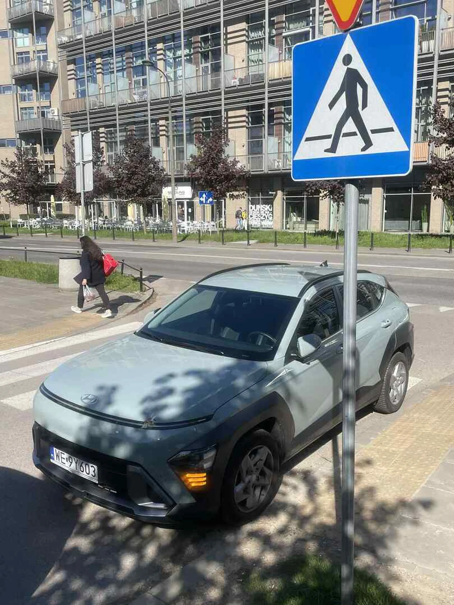 Pan się identyfikuje jako pieszy