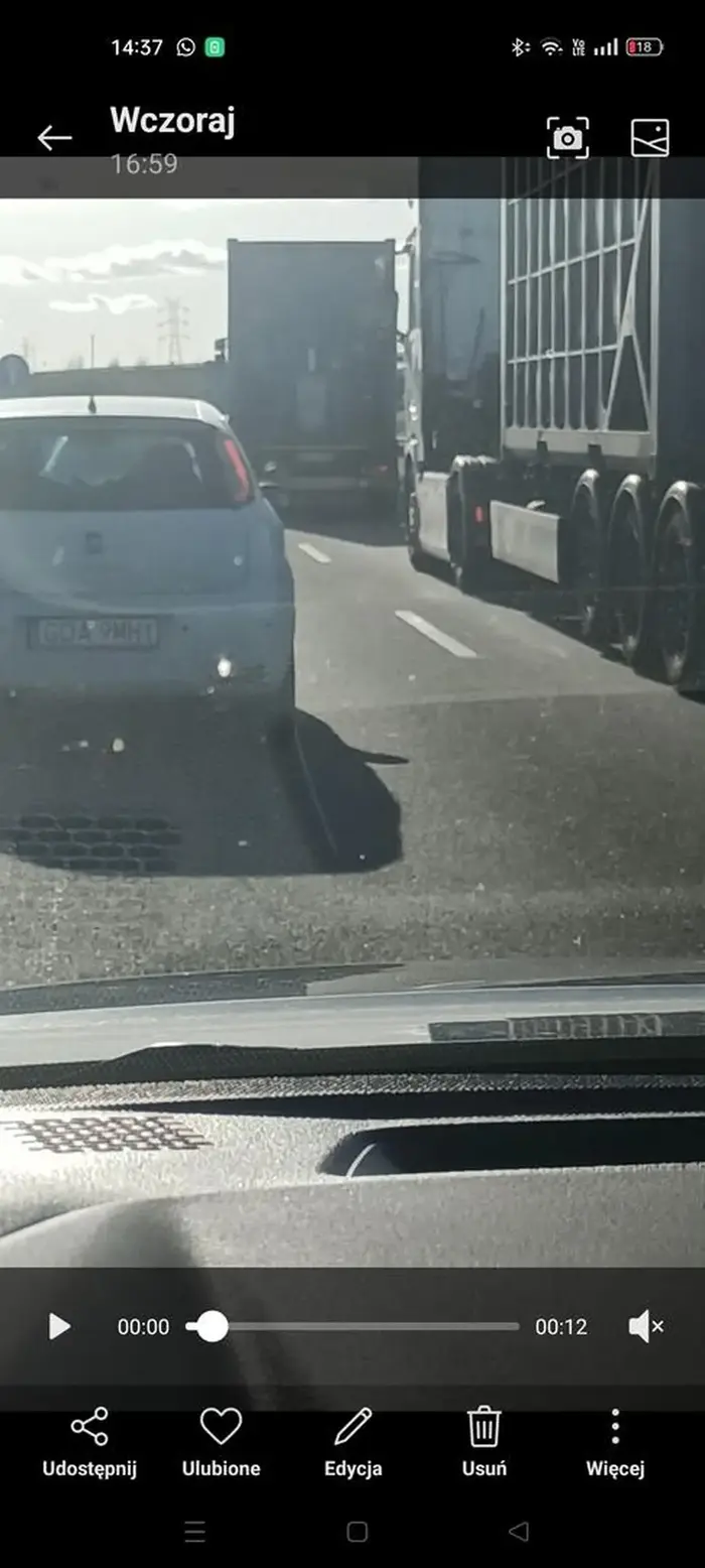 Szeryf drogowy. Sądząc po poprzednich wpisach, blachy już nie należą do Audi tylko do ciągnika siodłowego Scania