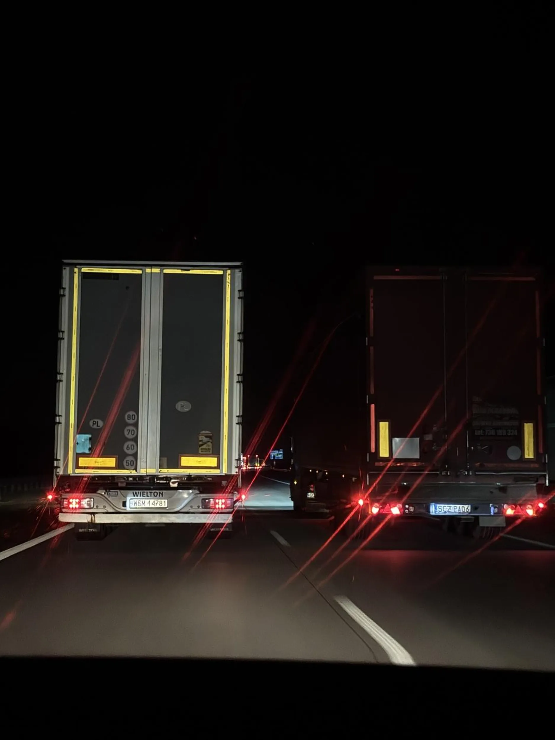 "umila" podróż innym kierowcom na ekspresówce, kondon