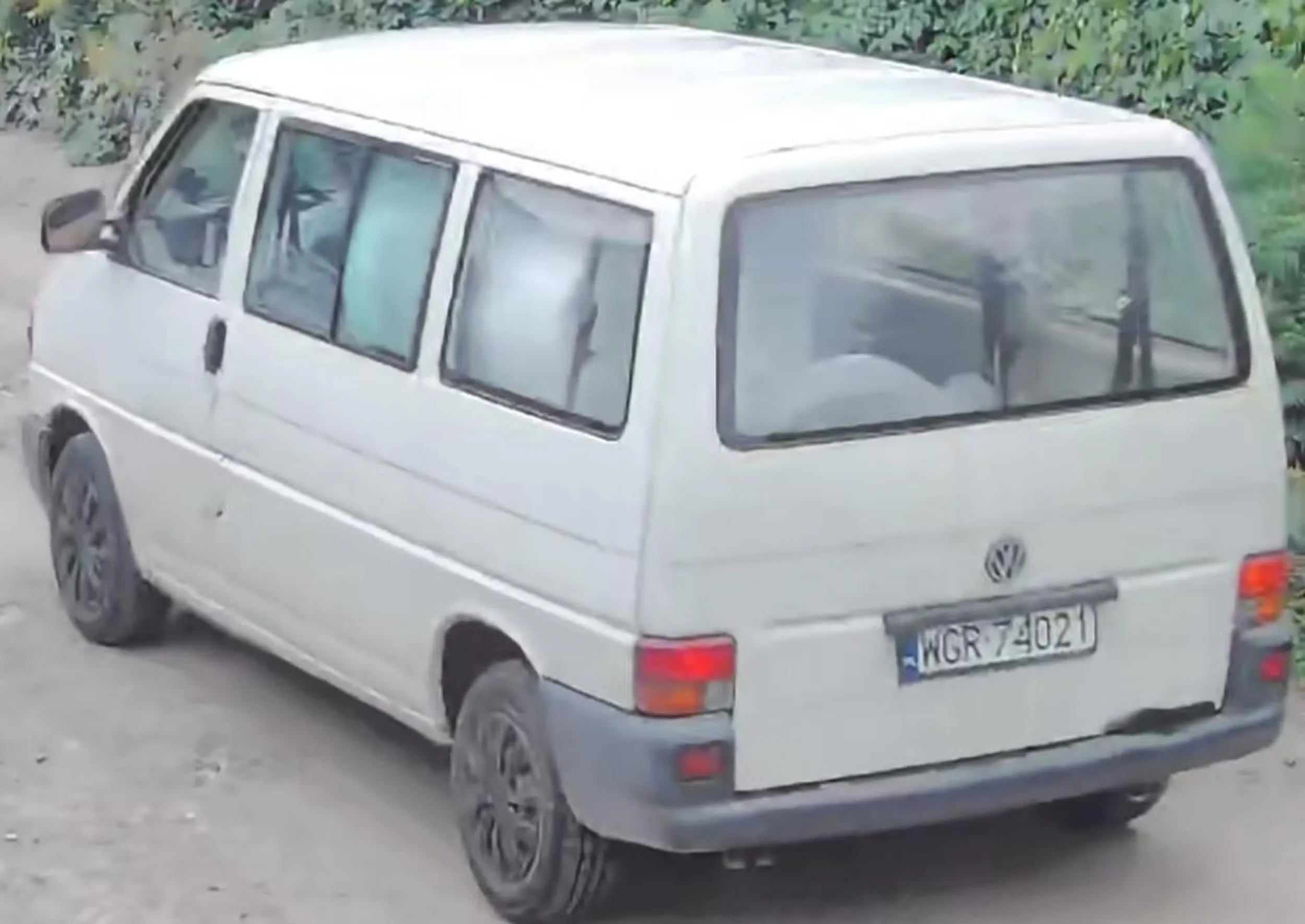 Zjeb zapier..... 100km/h prywatną drogą na której jest ograniczenie 20km/h.