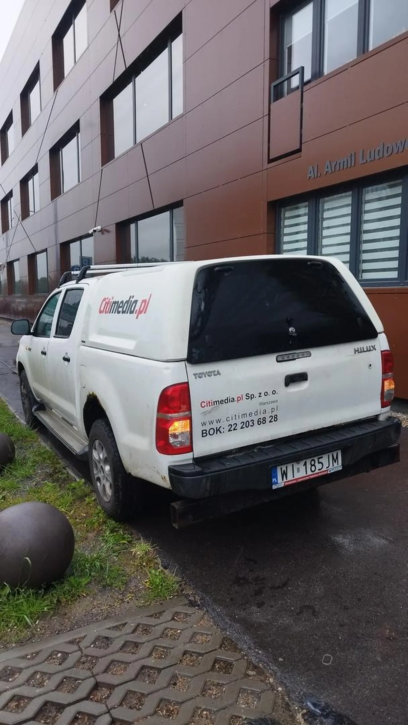 To jest chodnik a nie tor proszę to zrozumieć.