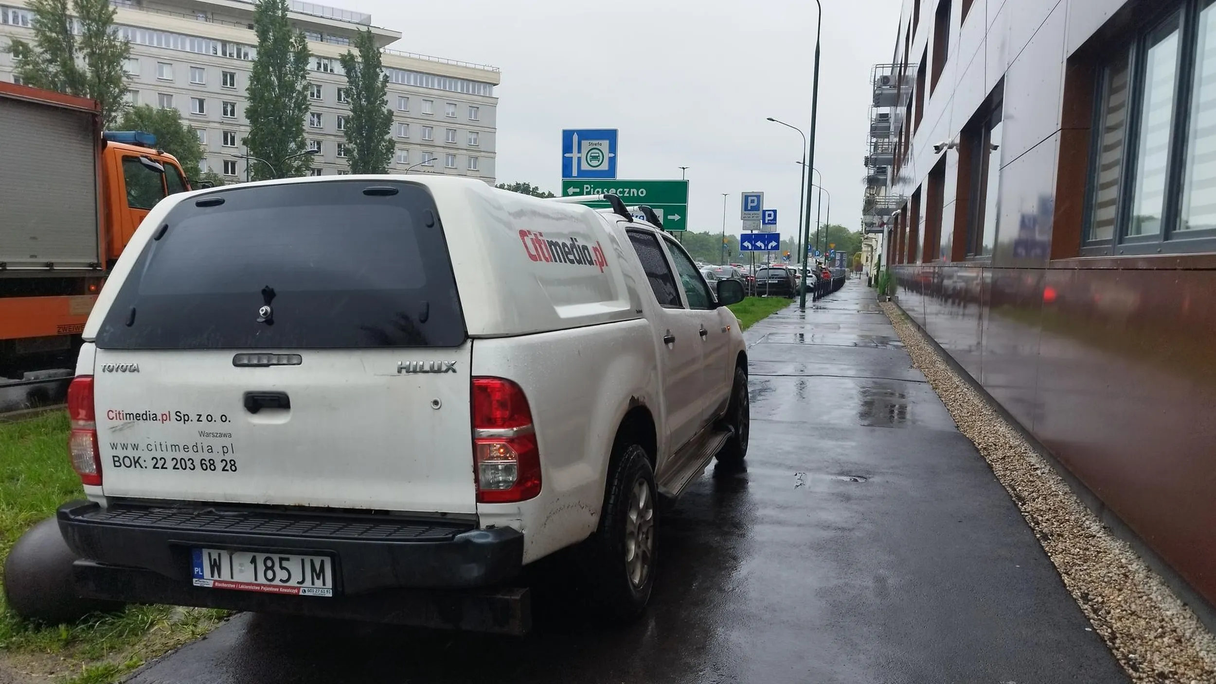 To jest chodnik a nie tor proszę to zrozumieć.