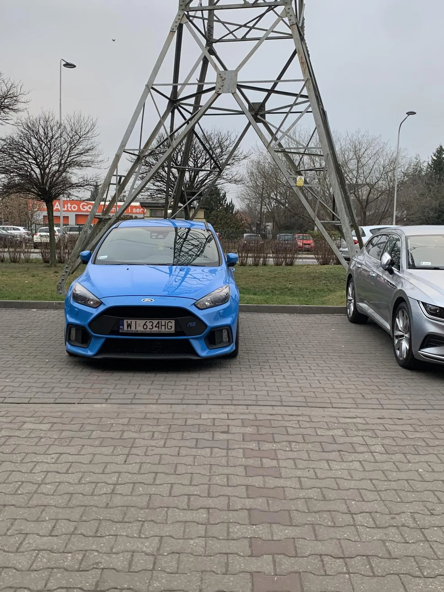 Chciałem zaparkować, a tutaj jak widać … Król parkingu