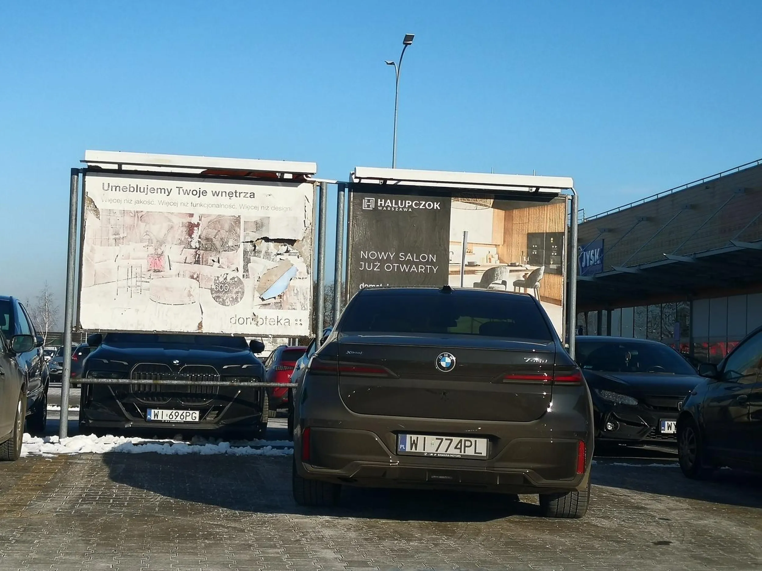 Parkuj na jednym miejscu tym cyganowozem Łysa pało