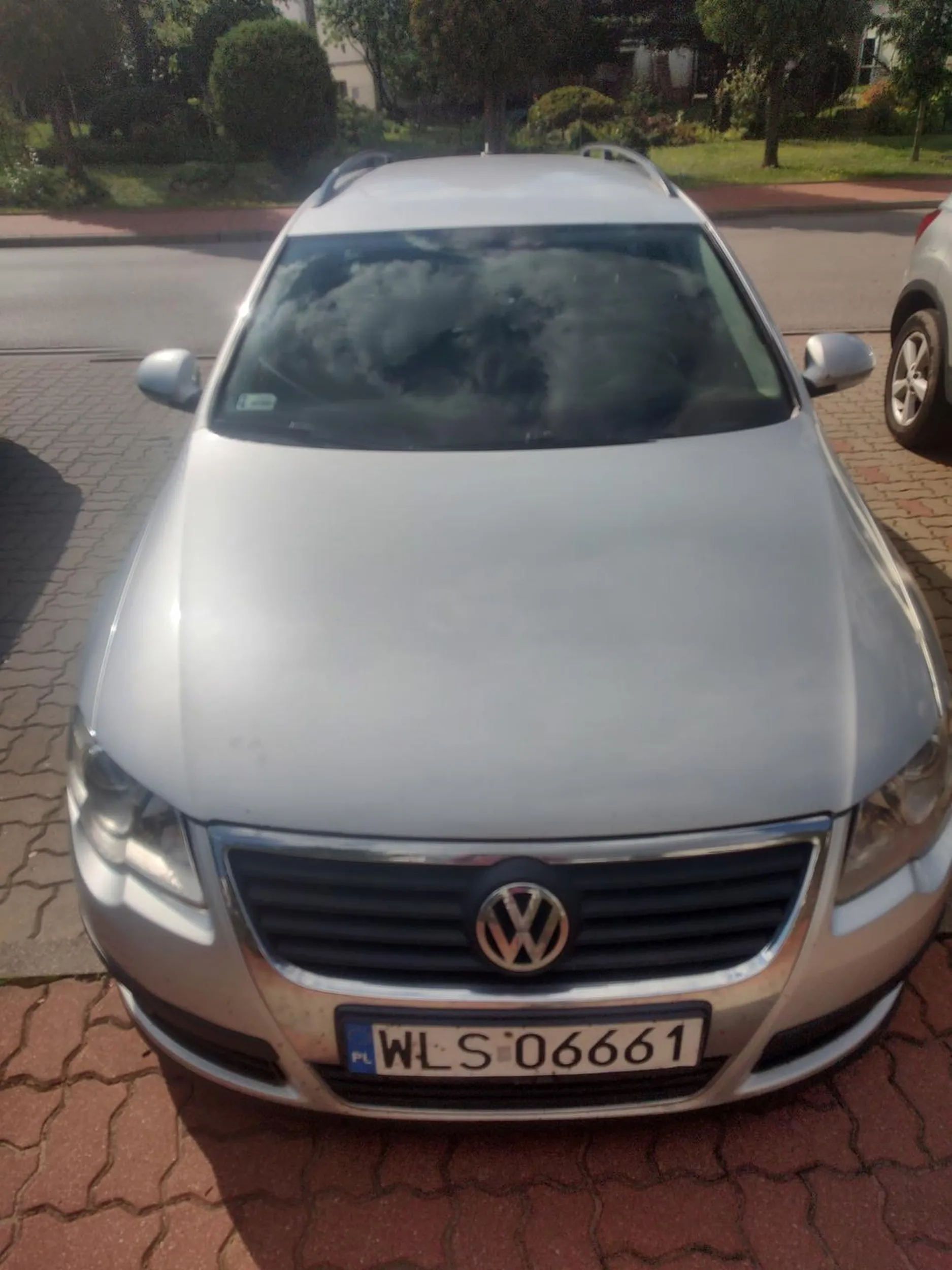 Stanął jak by był królewiczem