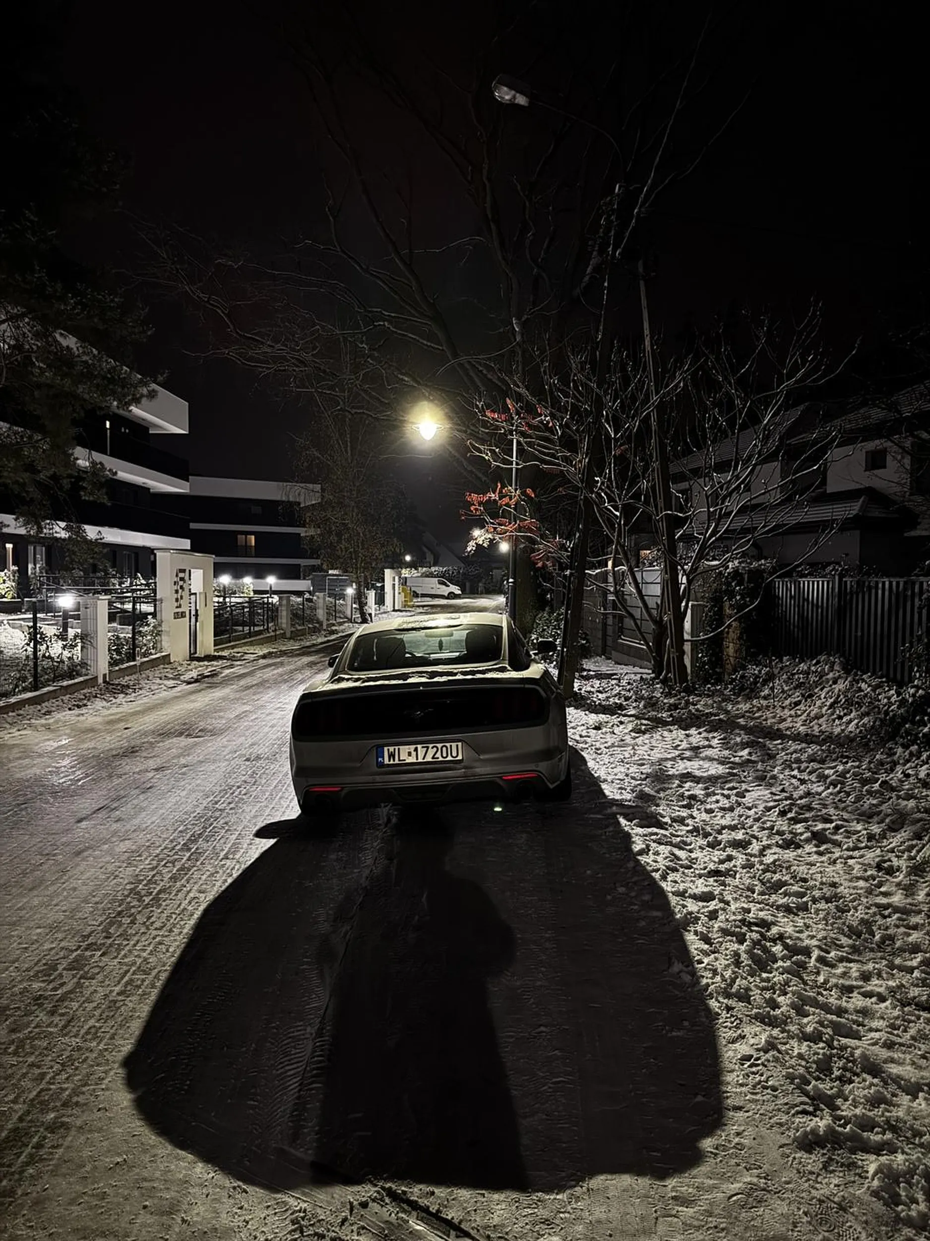 Przez pół roku widzę, że nic się nie zmieniło. Szacun. Nawet centymetra chodnika nie zostawił.