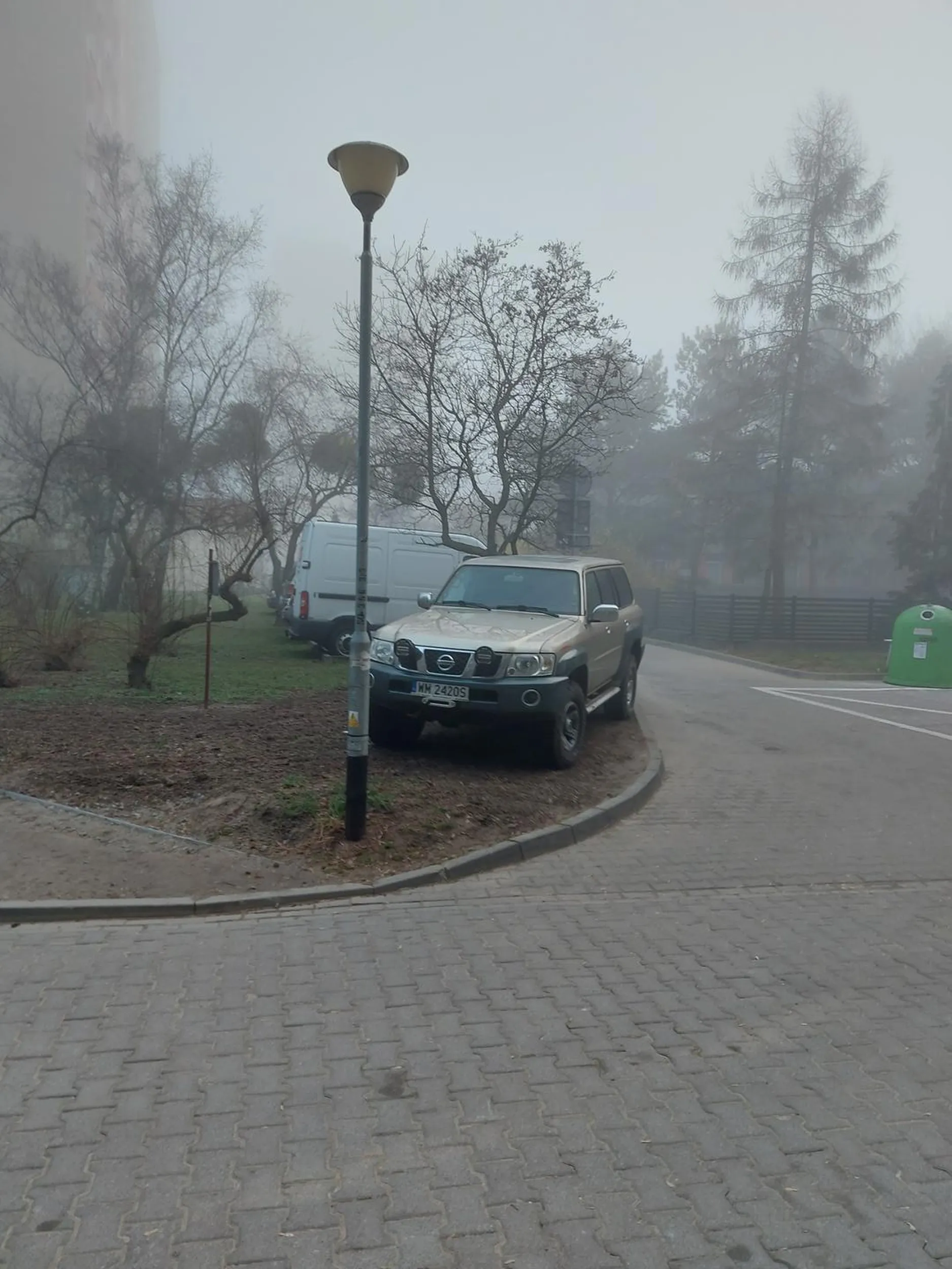 Parkuje jak kutas.