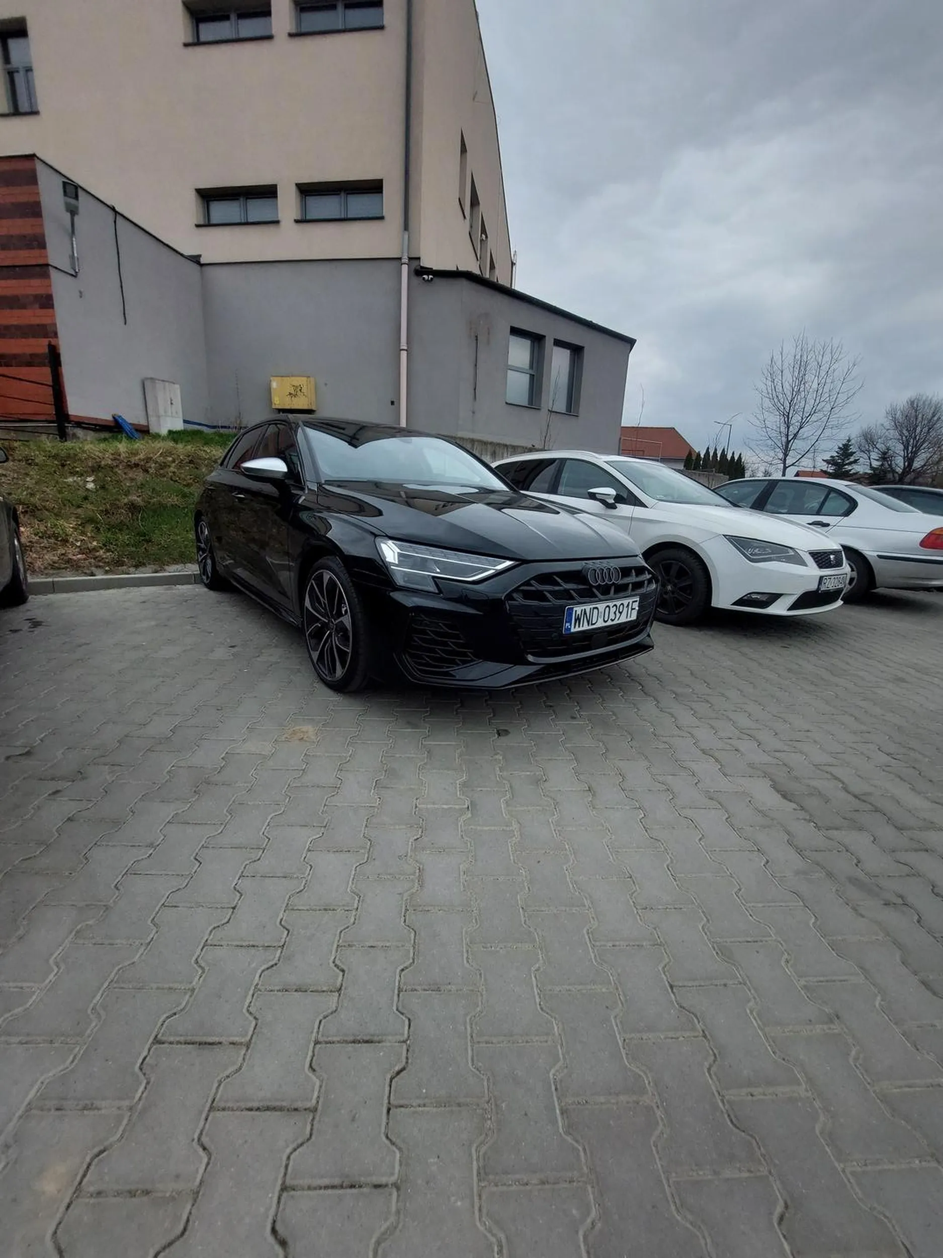 Ładna audica i dobry kierowca, pozdro