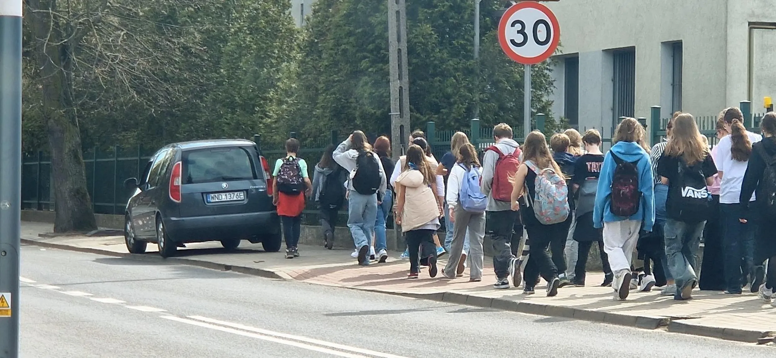 Panisko pod szkołą.