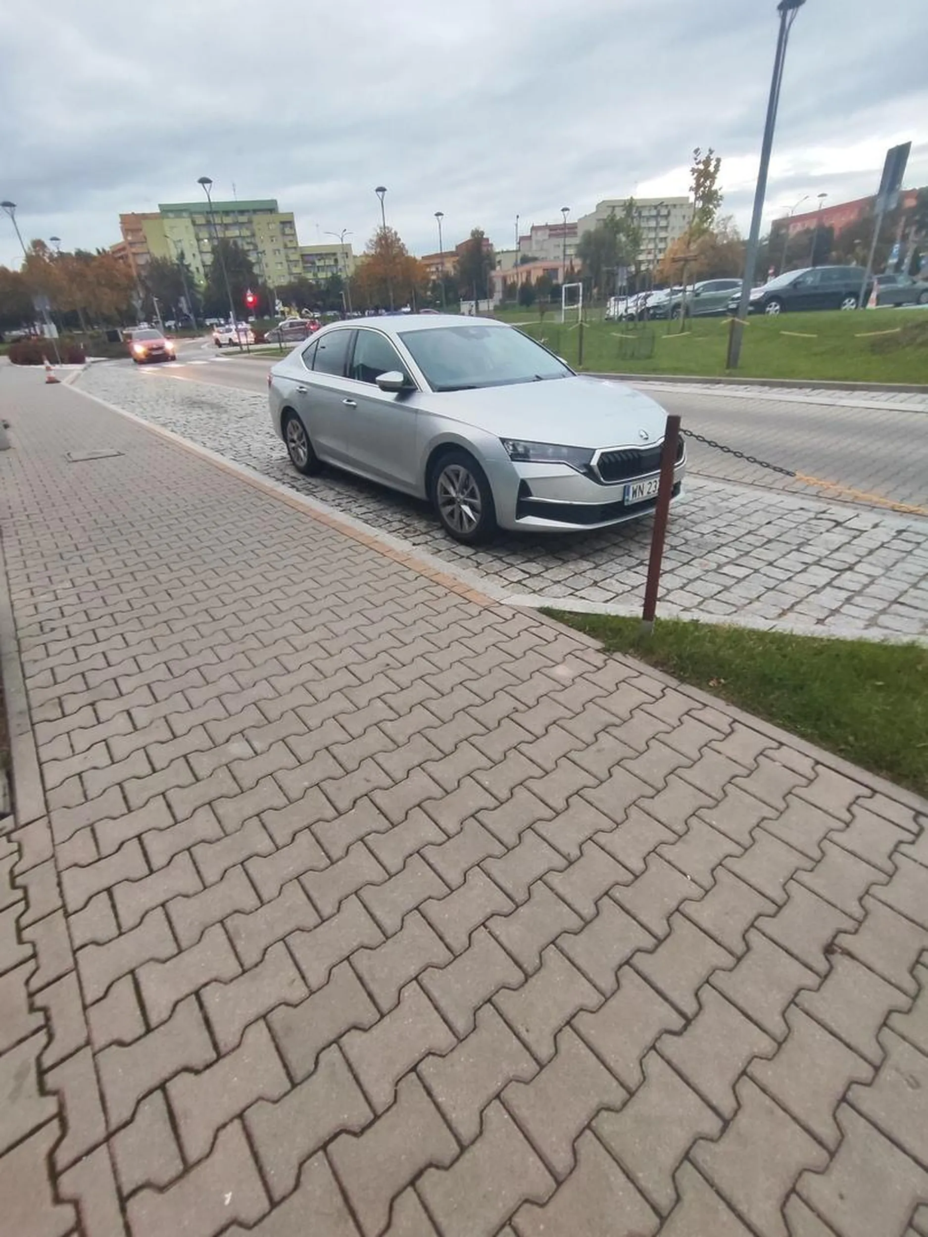 Tu nie wolno parkować ???