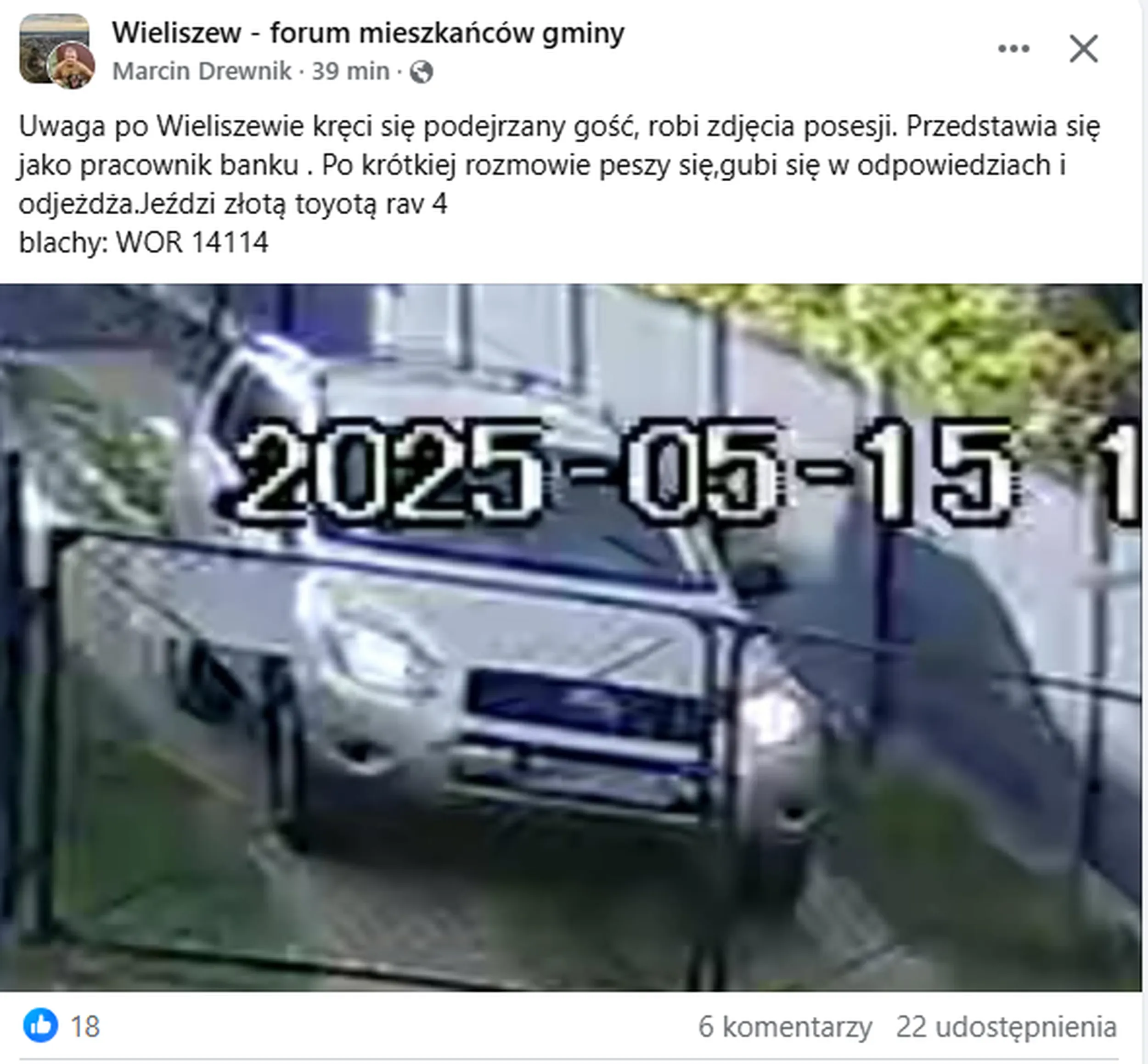 Gosc jeździ po gminie wieliszew ( powiat legionowo) i robi zdjęcia posesji. Przedstawia sie jako pracownik banku. Podejrzany typ.