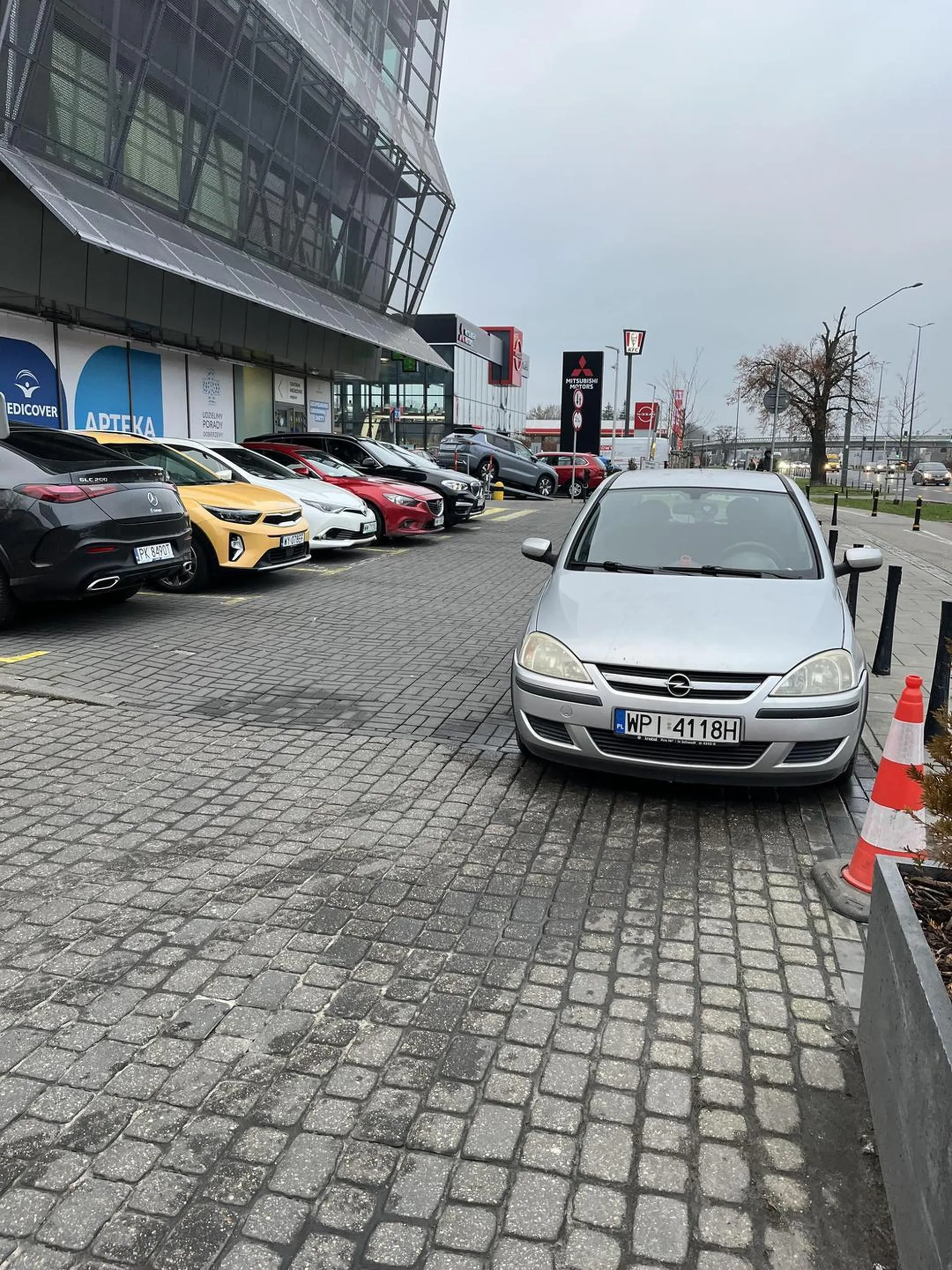 Mistrz parkowania w niedozwolonym miejscu