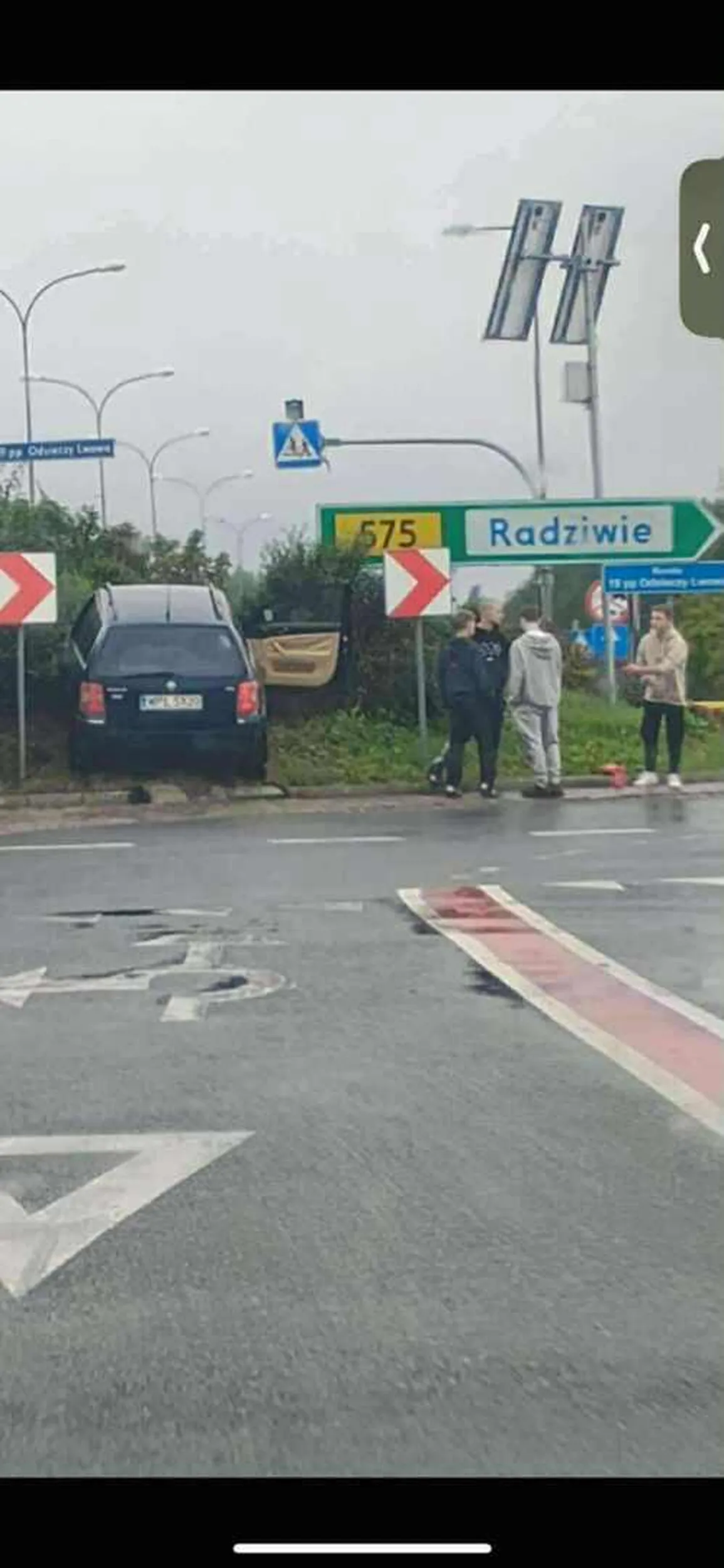 Wjechał w rondo trupem