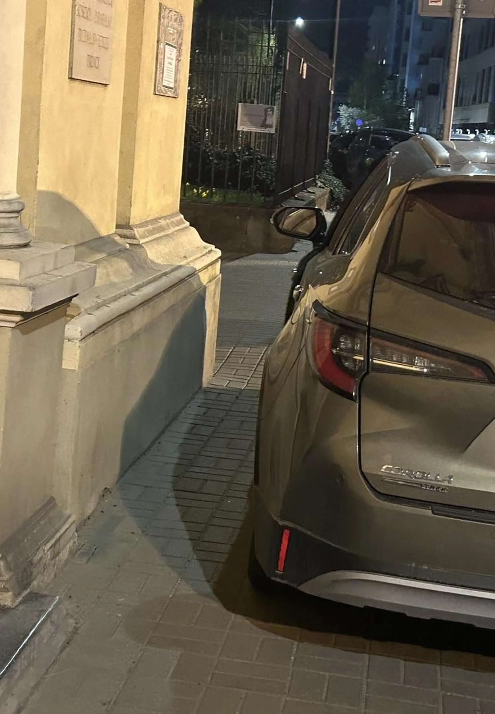 Oj chyba 0.5 metra to tu nie ma. Polecam zapoznać się z obowiązującymi przepisami.