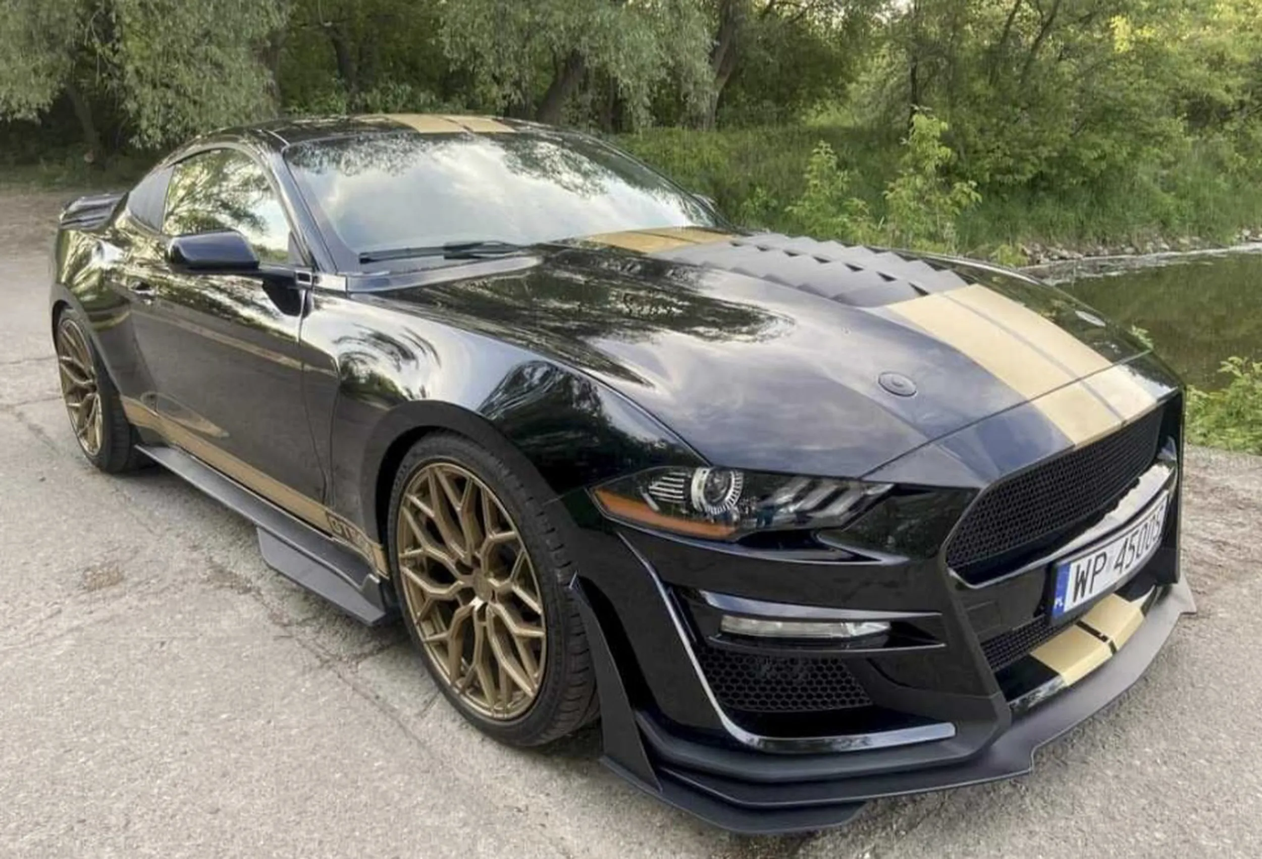 zaparkowal nim jakis 14 latek przed zabla kupujac piwo z falszywym dowodem mOBYWATEL