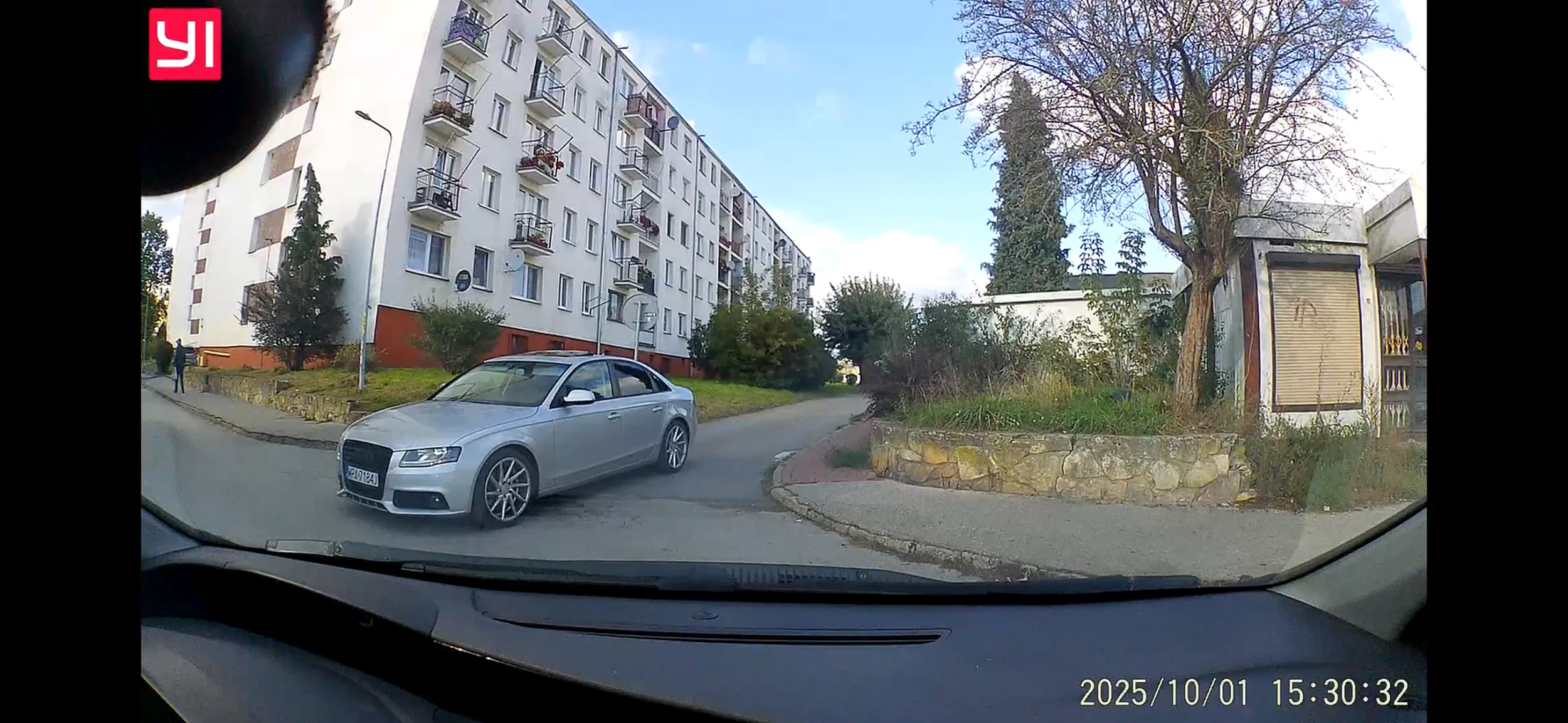 Kierowco, tam masz znak C2. Więc dlaczego nie stosujesz się do niego?