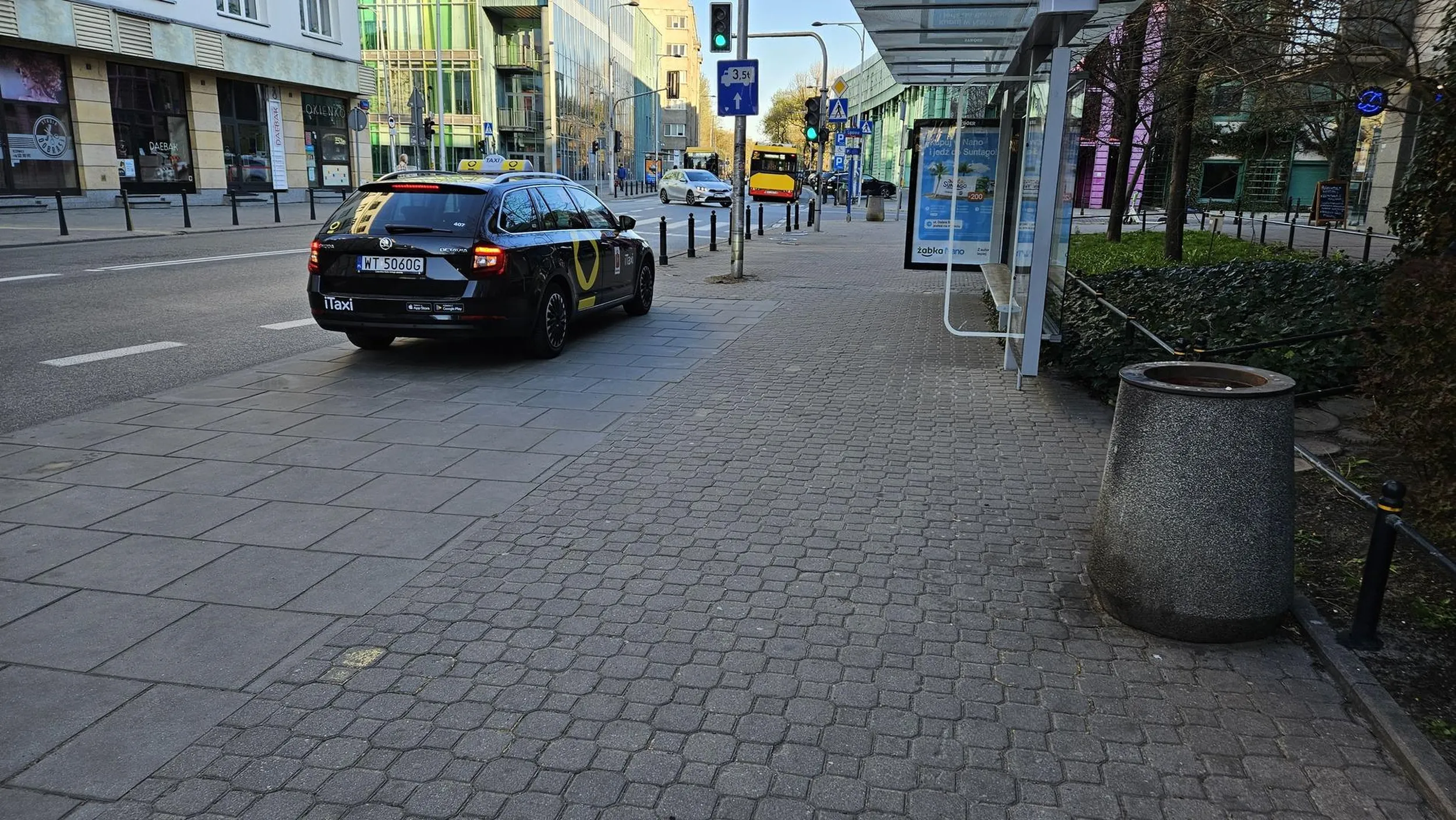 Pan chce chyba być autobusem.