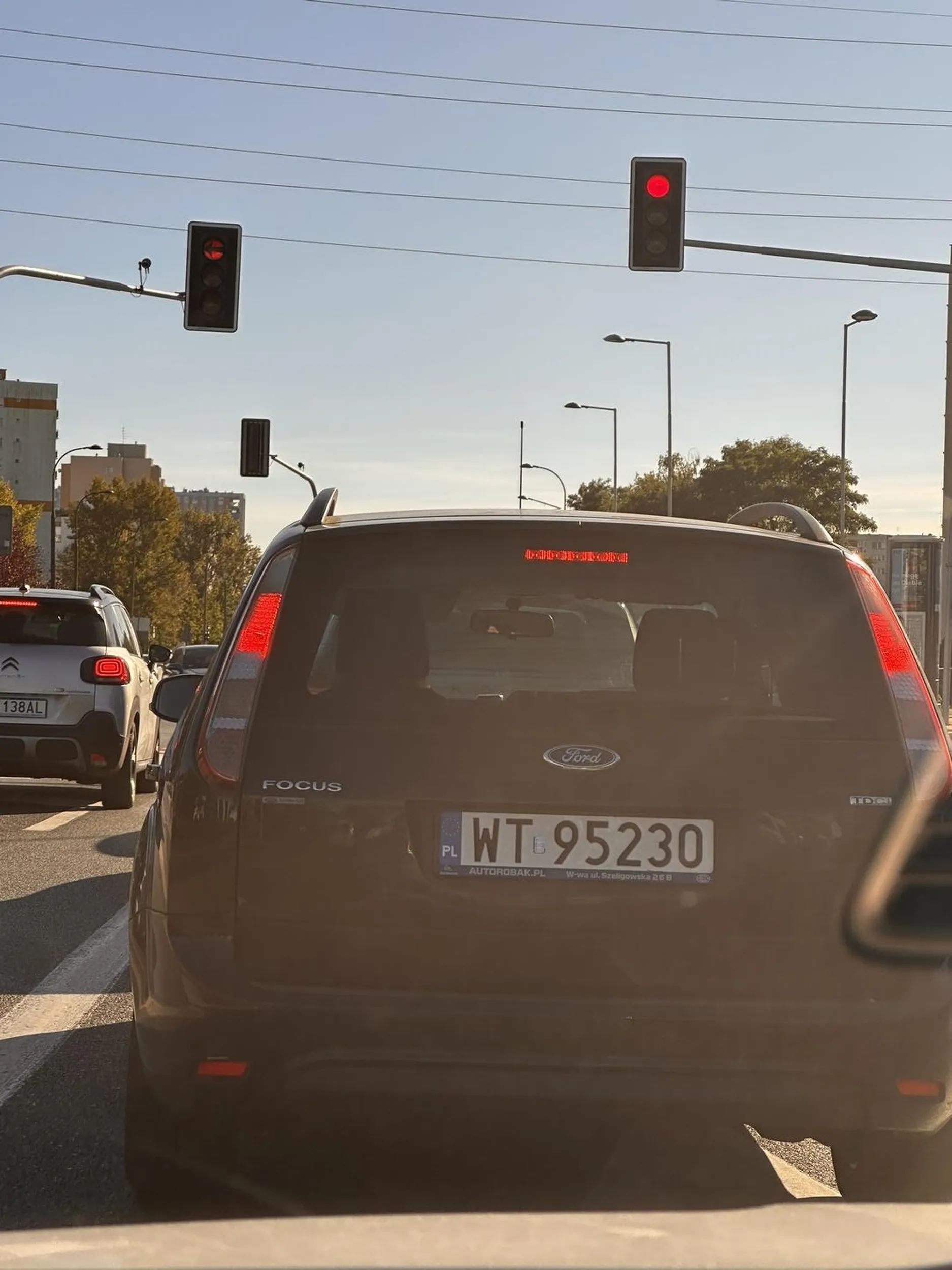 Babsko zajechało mi drogę, specjalnie przyhamowało, a na zwrócenie uwagi odpowiedziało środkowym palcem – kultura zerowa, jazda rodem z cyrku