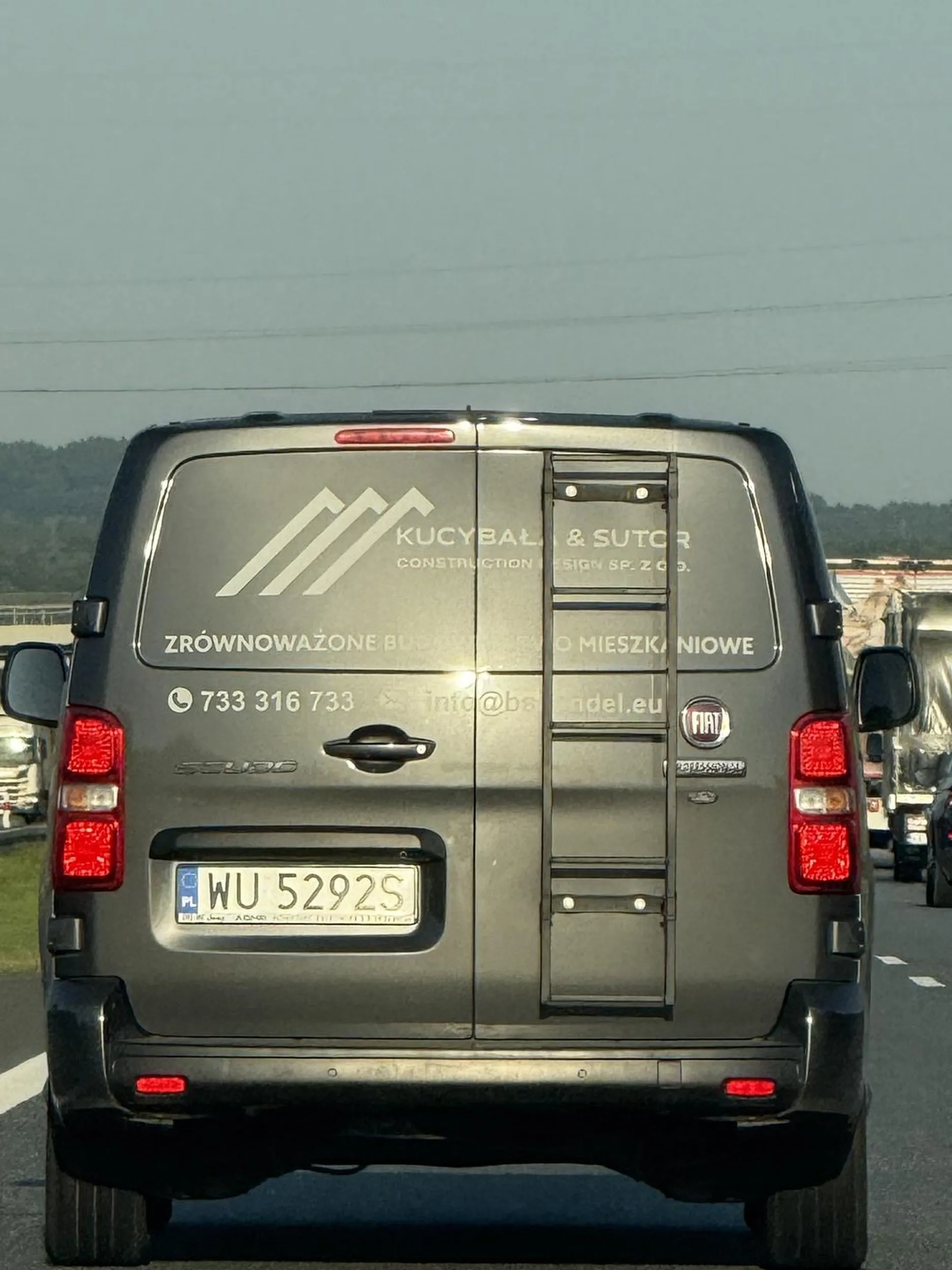 Matoł zajeżdza droge na a4 i wyprzedza bez kierunkowskazów